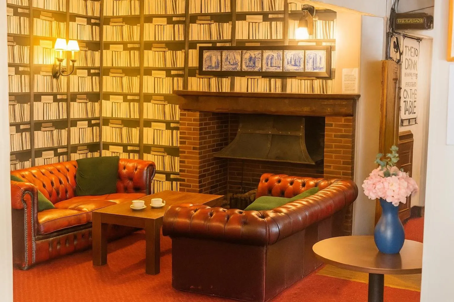 Lounge or bar in The Hand Hotel