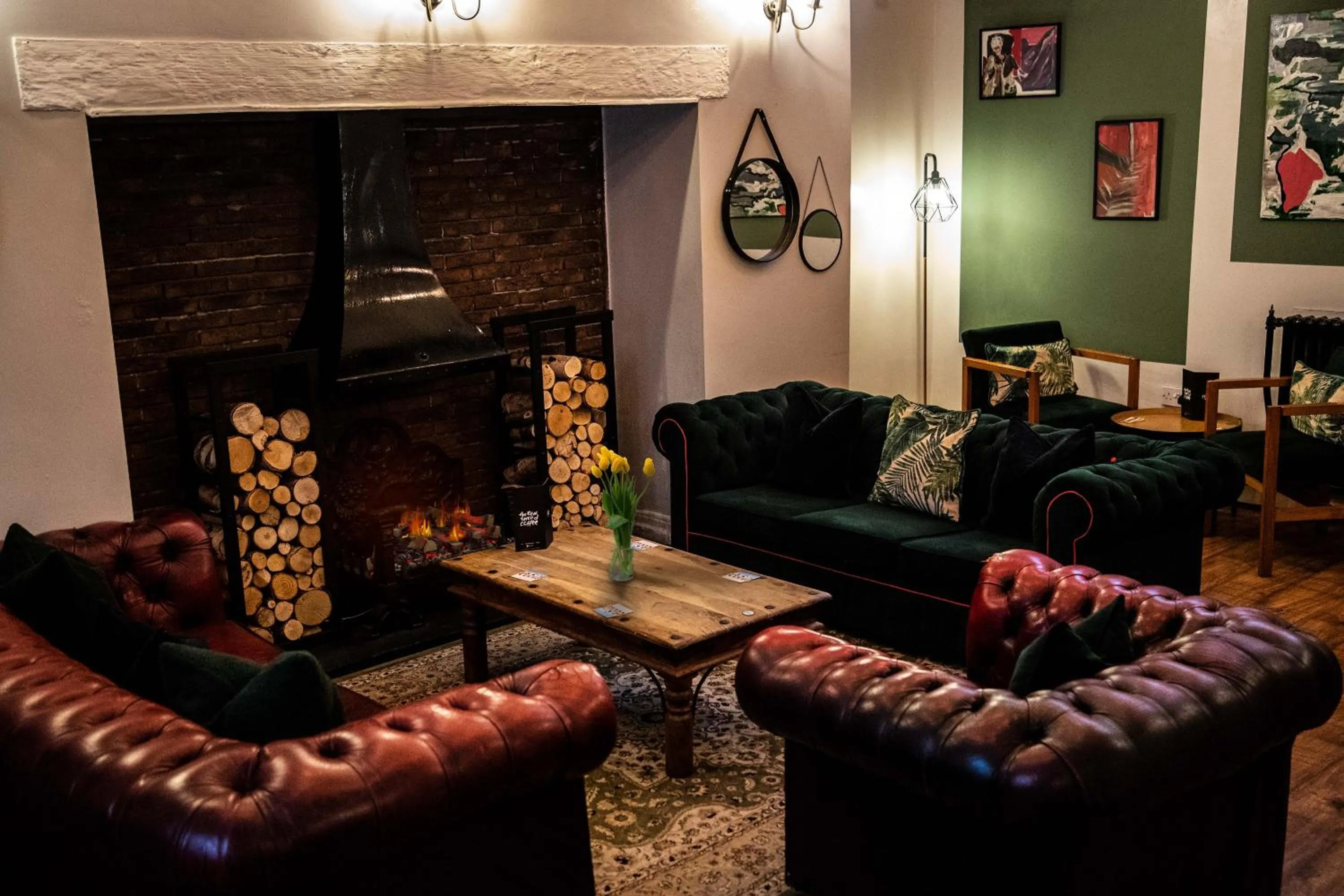 Lounge or bar in The Hand Hotel