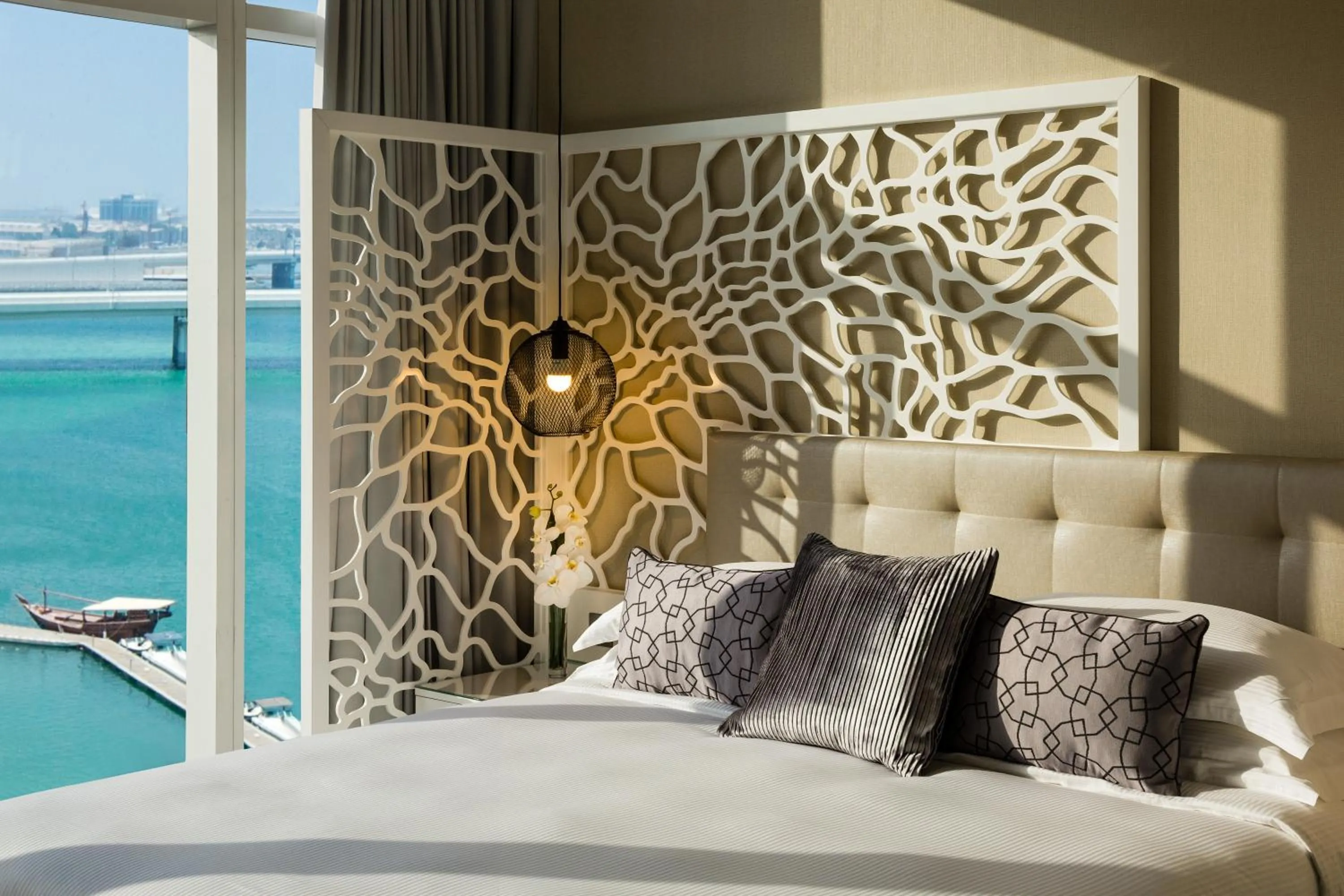Bedroom, Bed in Beach Rotana Residences