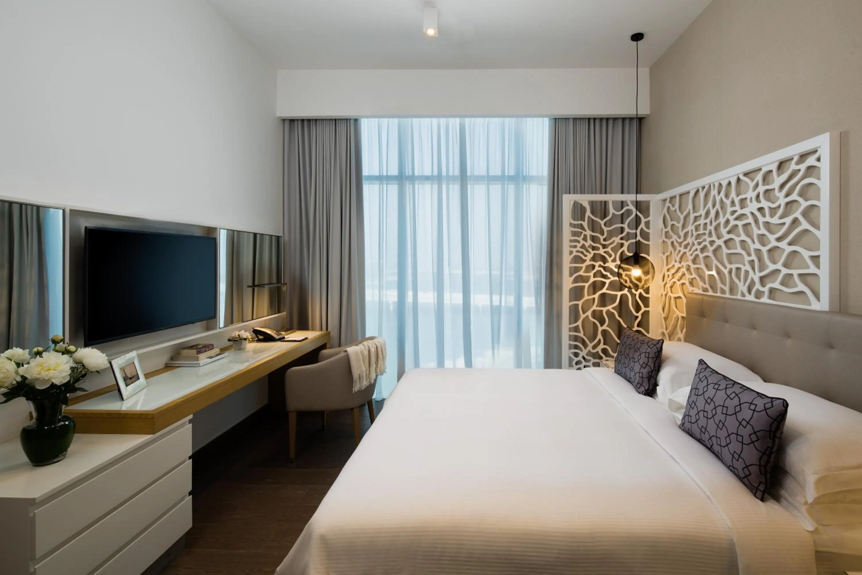 TV and multimedia, Bed in Beach Rotana Residences