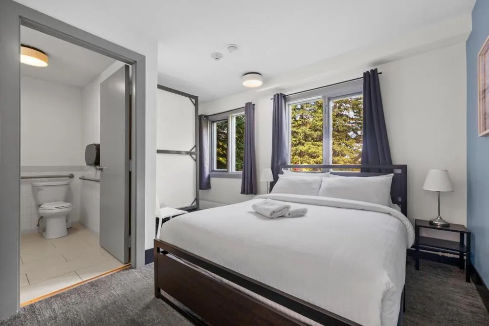 Bed in HI Lake Louise Alpine Centre - Hostel