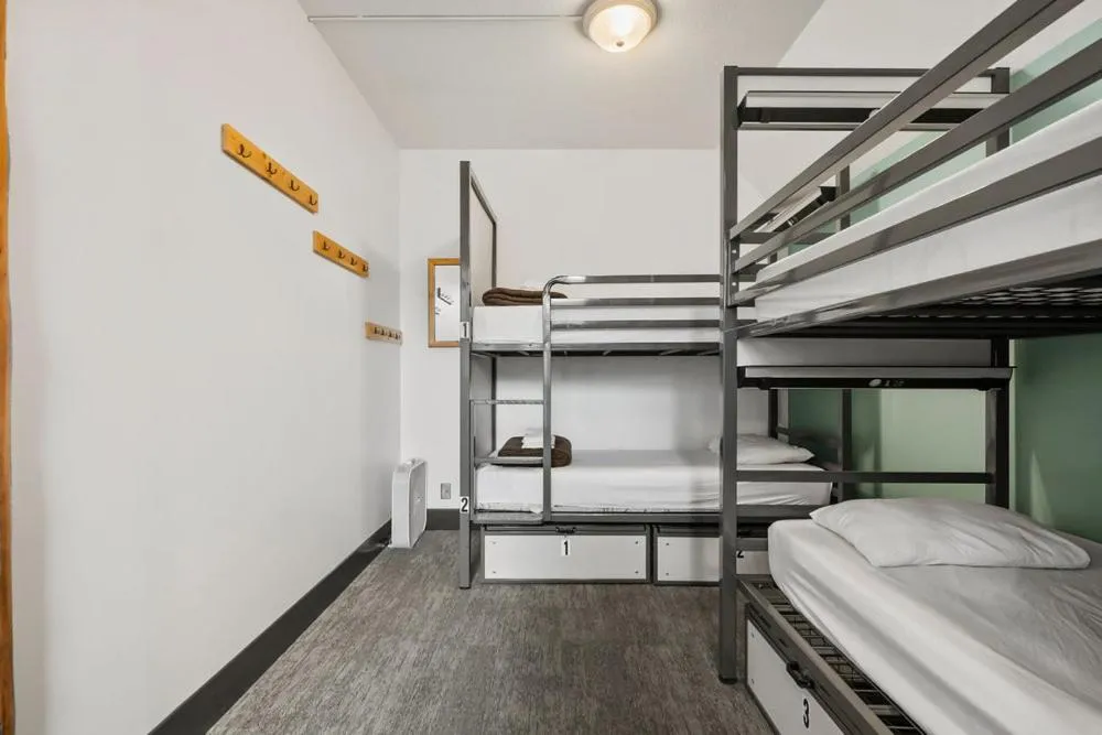 Bed in HI Lake Louise Alpine Centre - Hostel