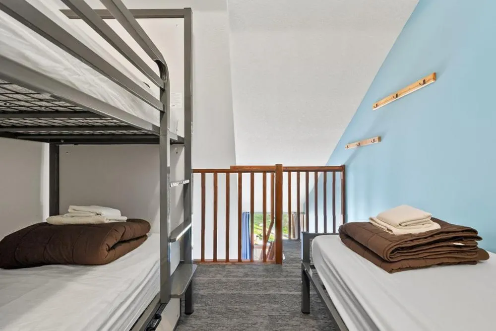 Bed in HI Lake Louise Alpine Centre - Hostel