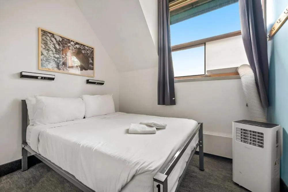 Bed in HI Lake Louise Alpine Centre - Hostel