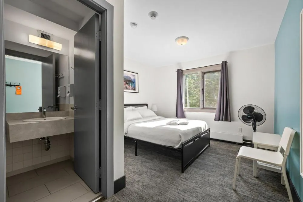 Bed in HI Lake Louise Alpine Centre - Hostel