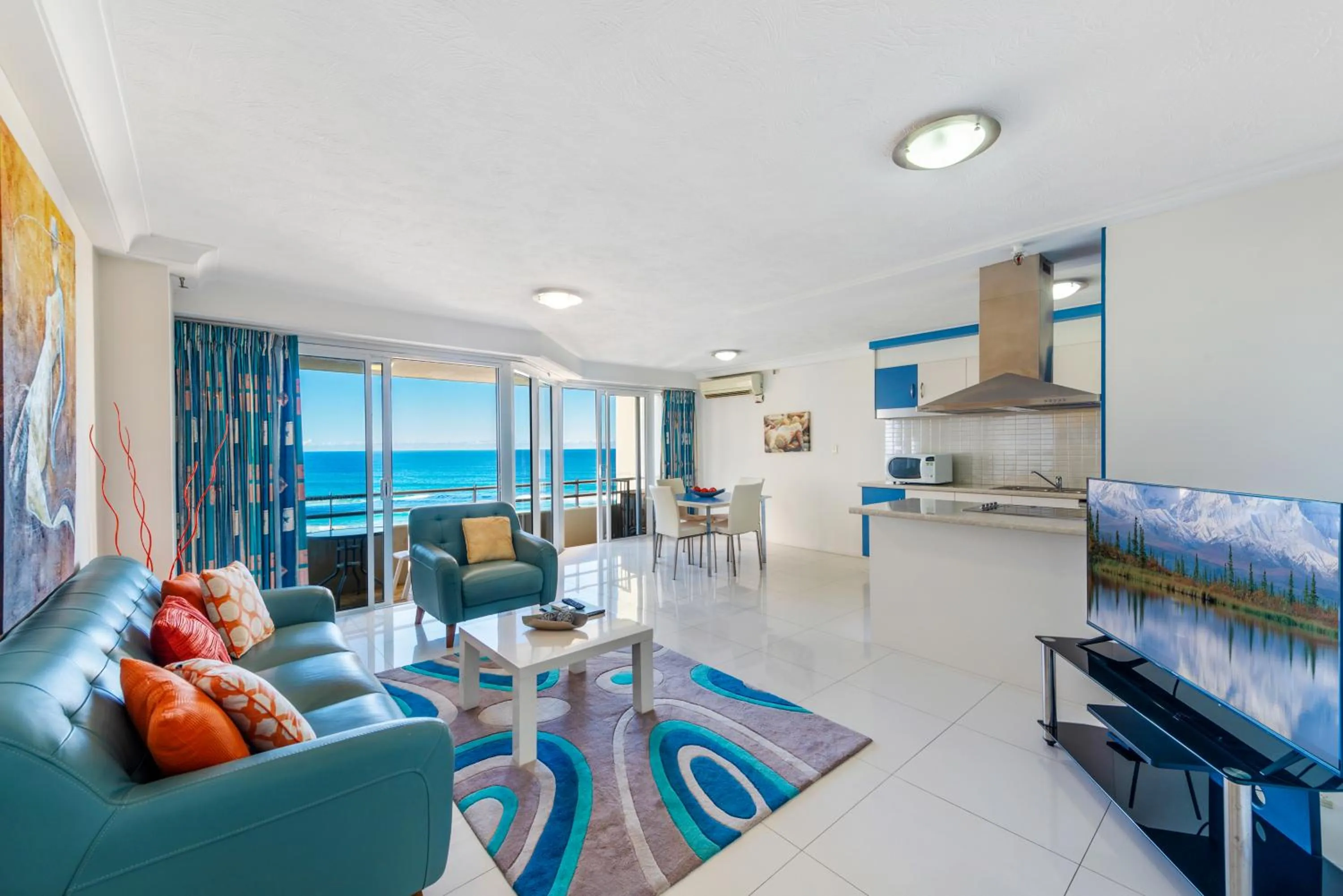 Kitchen or kitchenette in Zenith Ocean Front Apartments Gold Coast - Official Listing