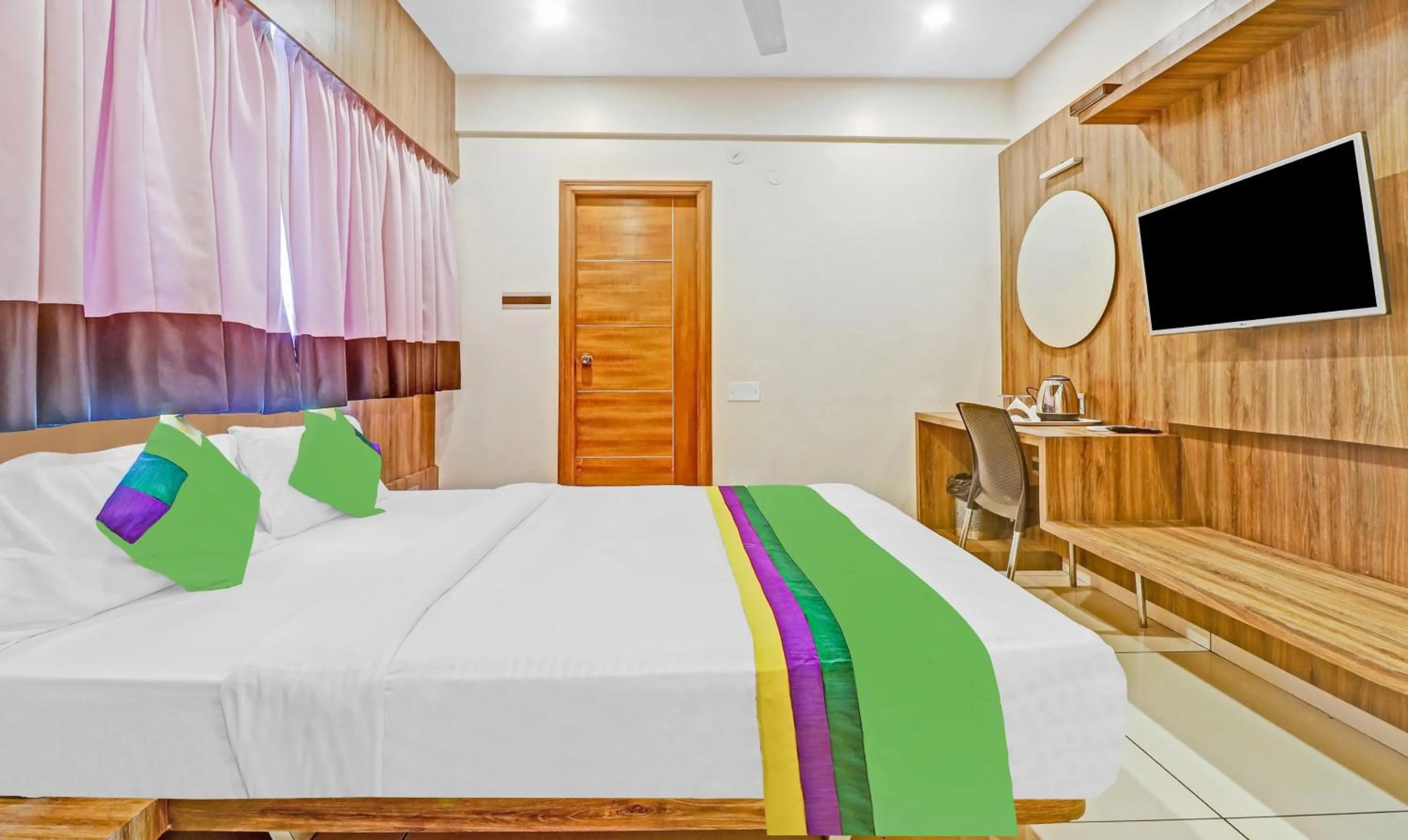 Bed in Treebo Silver Key, Marathahalli