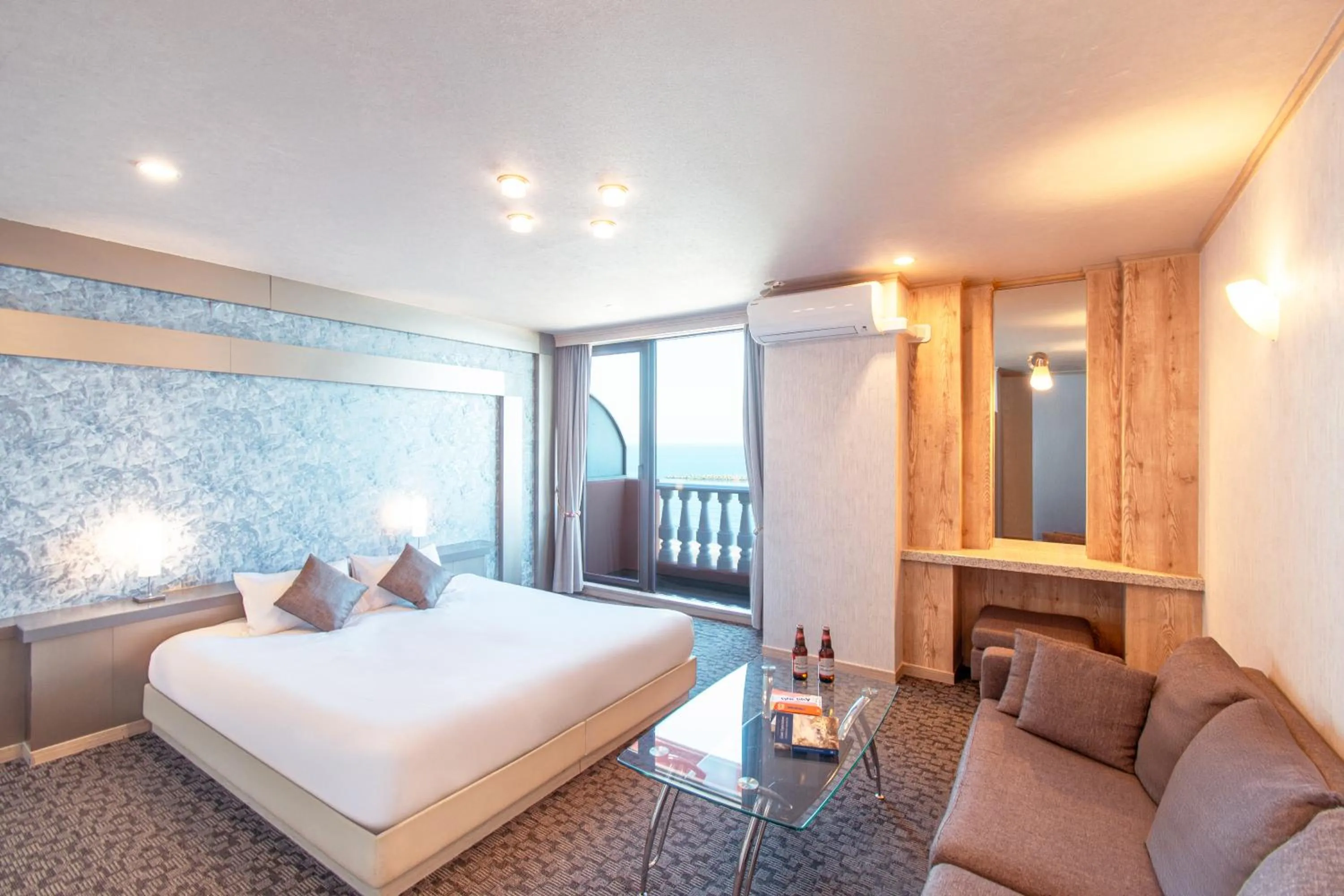 Bedroom, Bed in Hotel Luna Coast (Adult Only)