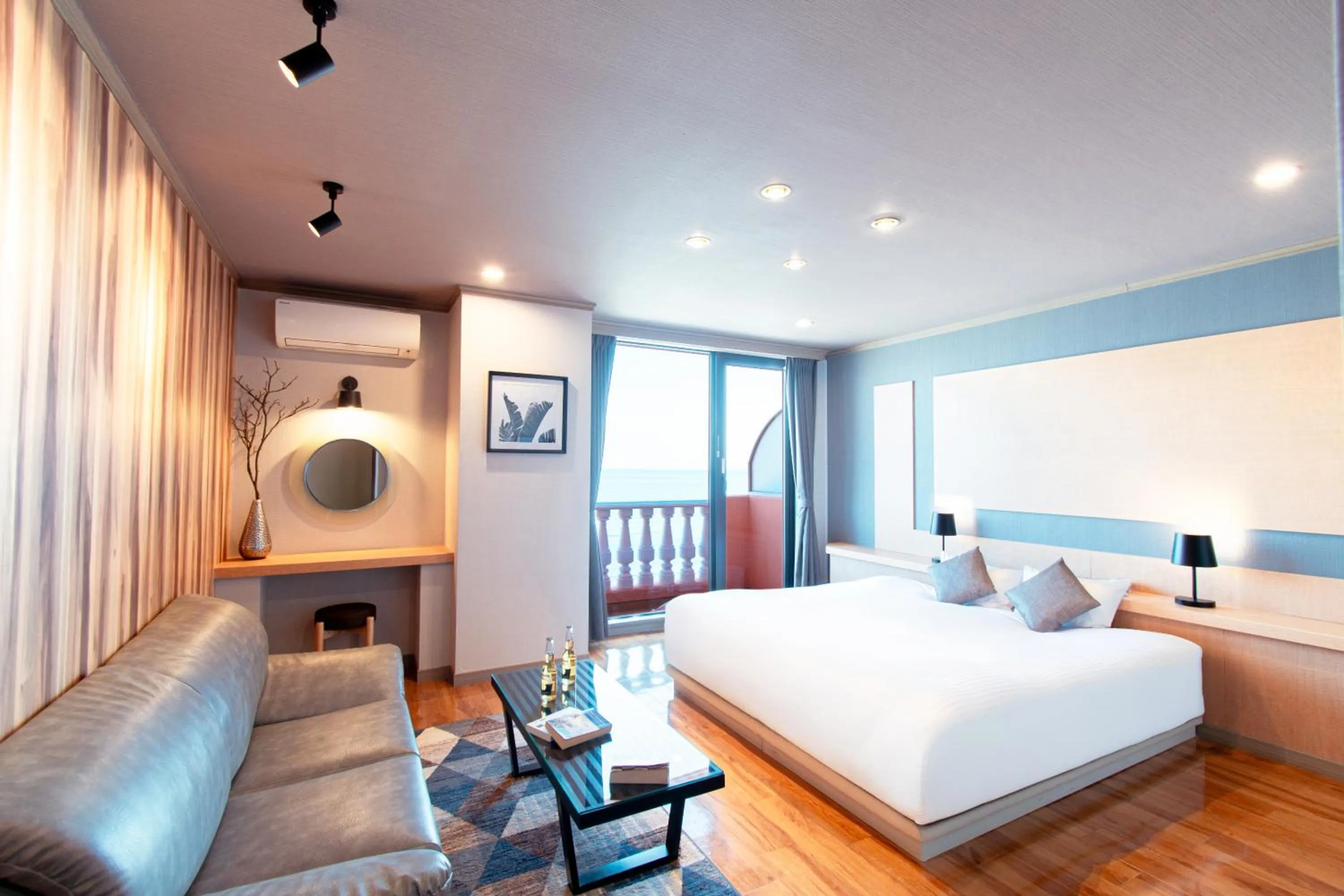 Bedroom, Bed in Hotel Luna Coast (Adult Only)