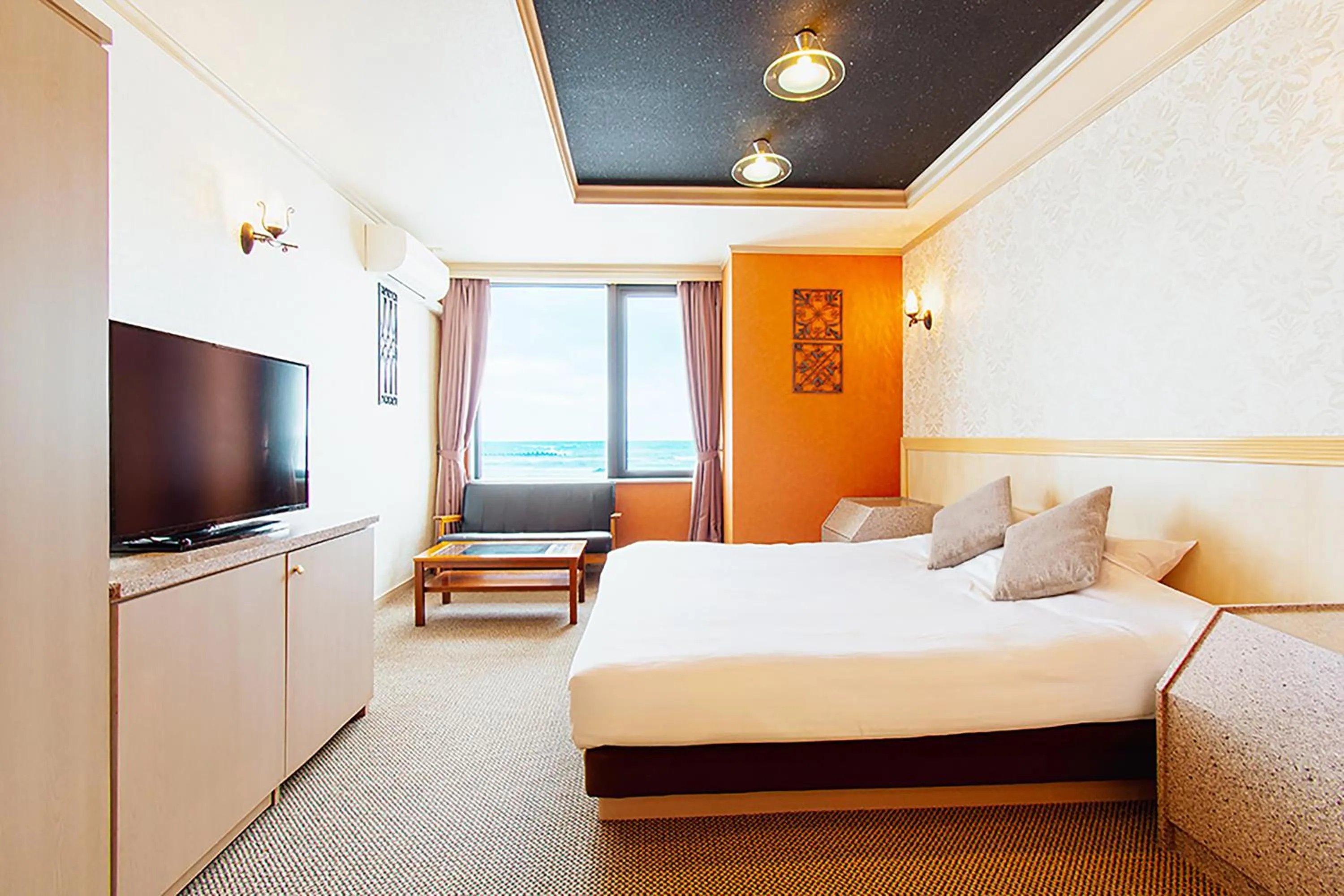 Bedroom, Bed in Hotel Luna Coast (Adult Only)