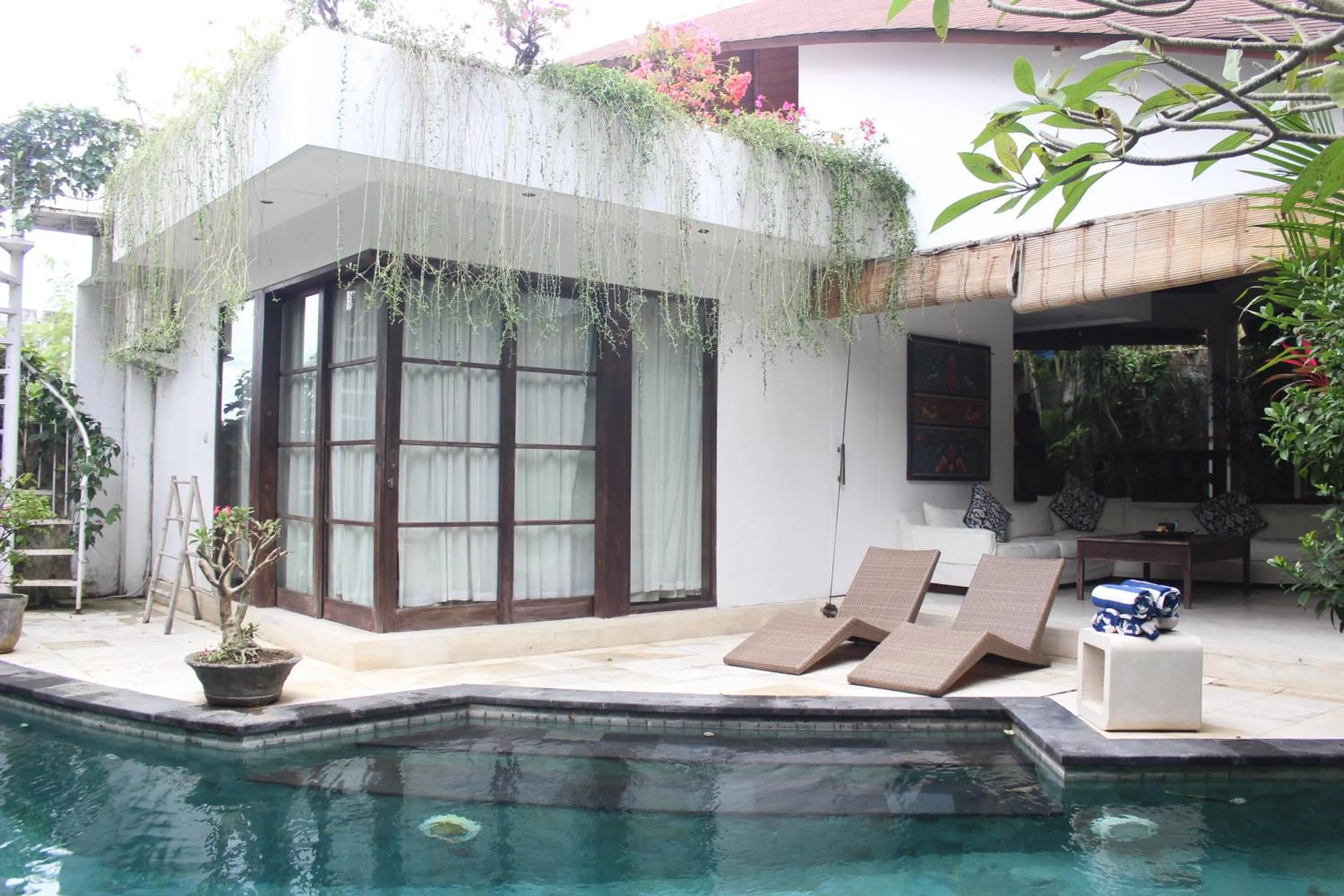 Property building in Villa Sahaja