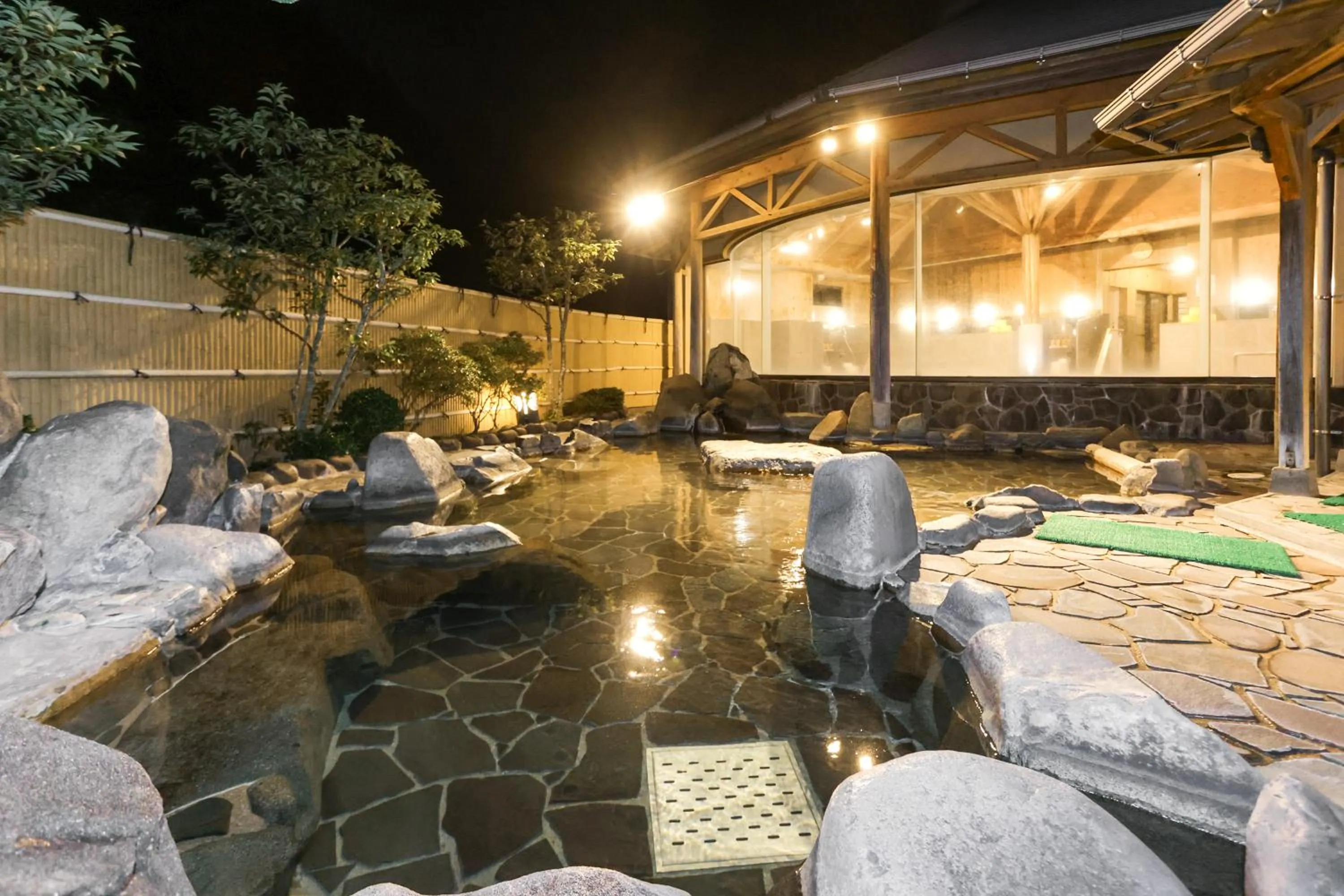 Night in Ichinomata Onsen Grand Hotel