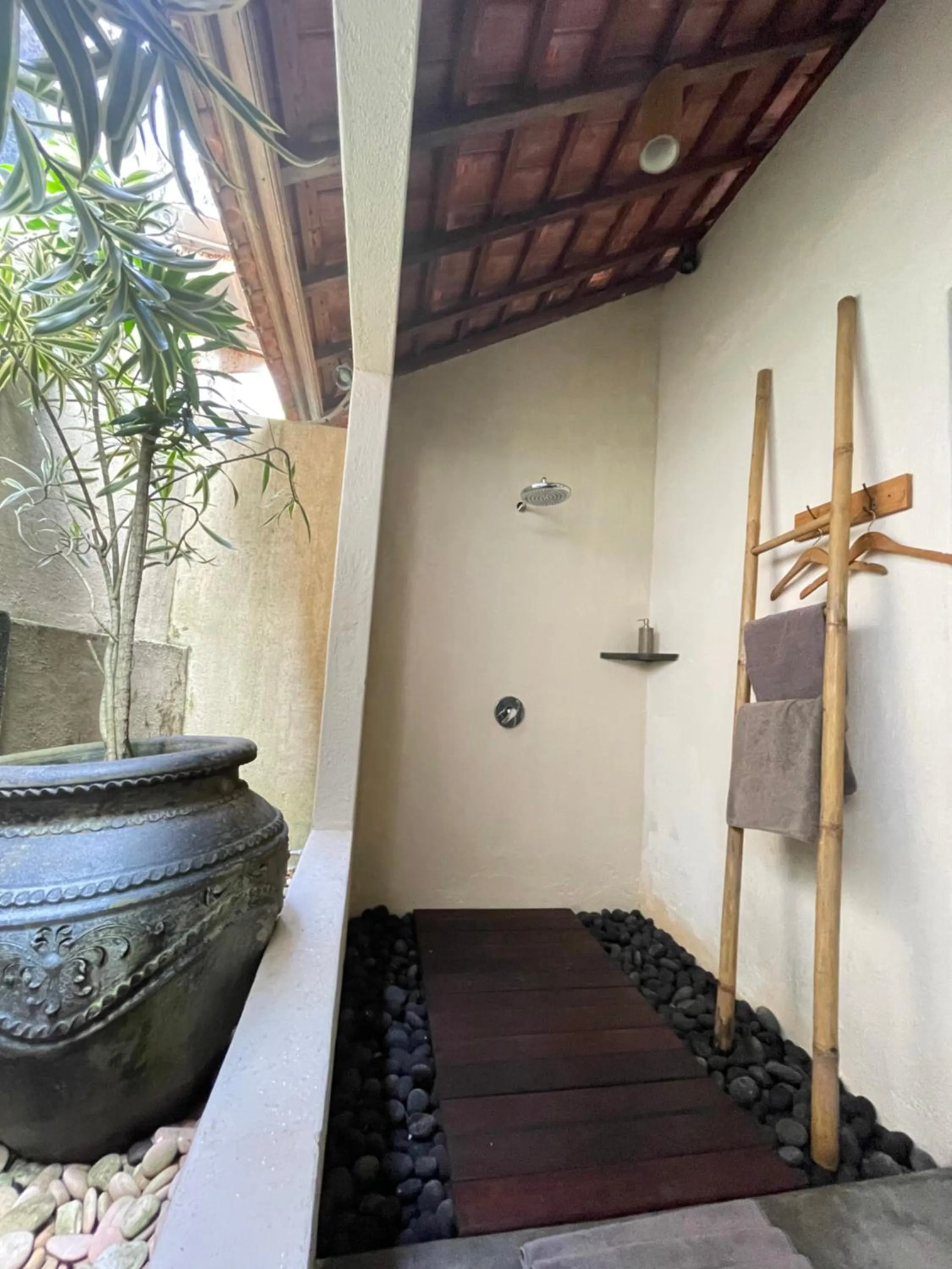 Bathroom in PinkCoco Uluwatu - Constant Surprises & for Cool Adults Only