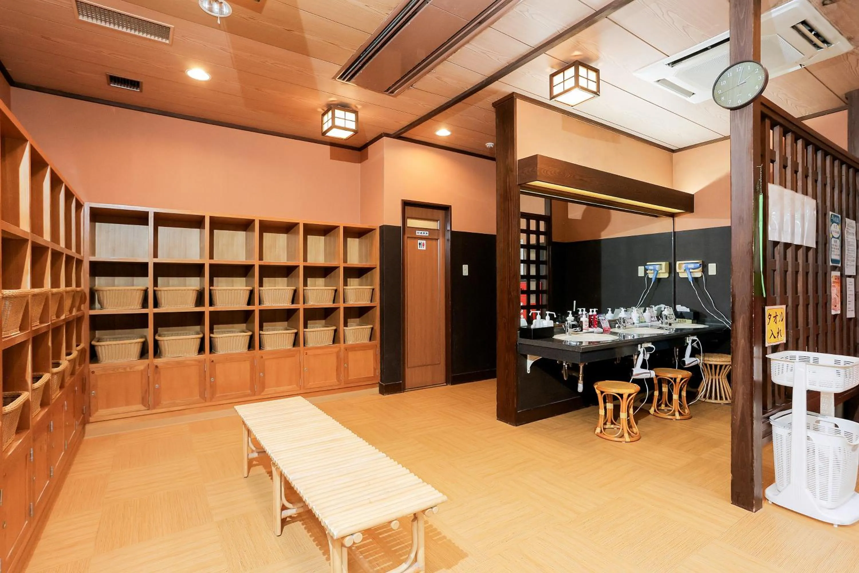 Hot Spring Bath in Ichinomata Onsen Kanko Hotel