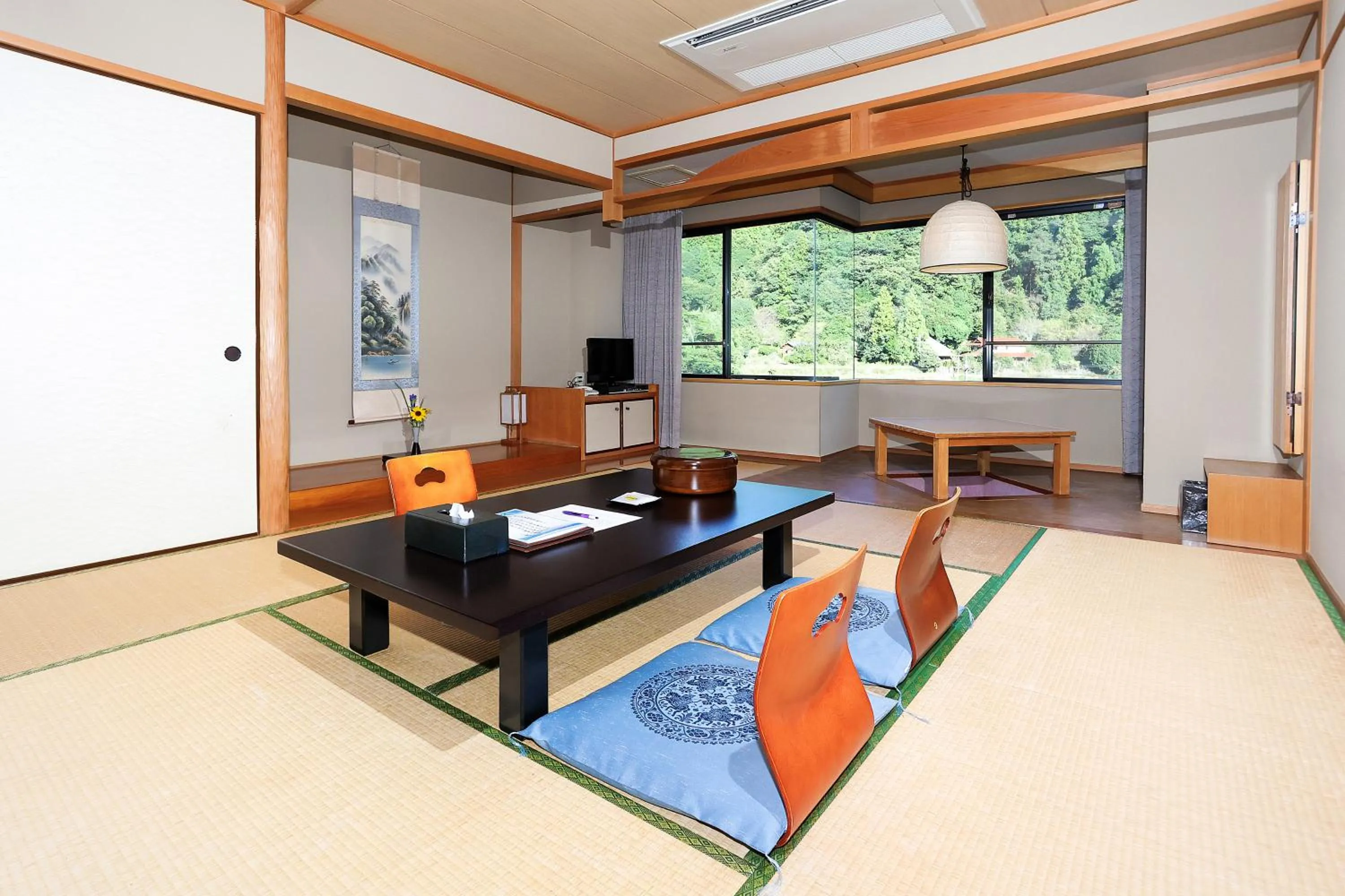 Photo of the whole room in Ichinomata Onsen Kanko Hotel