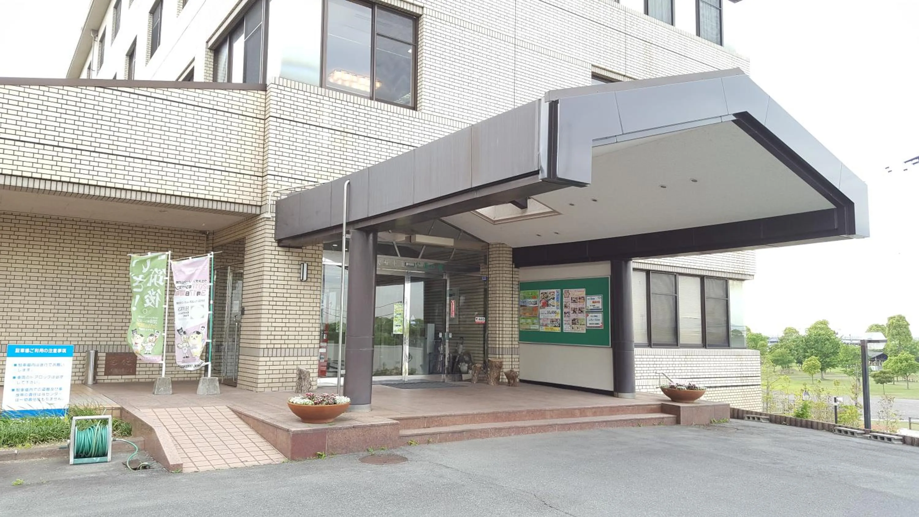 Facade/entrance in Chikugofunegoya Koen No Yado
