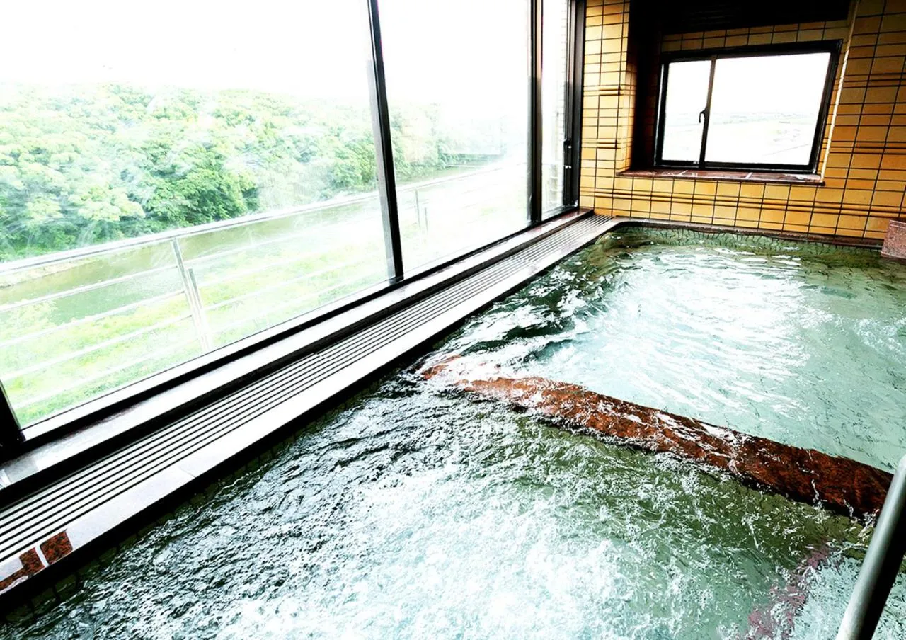 Public Bath in Chikugofunegoya Koen No Yado