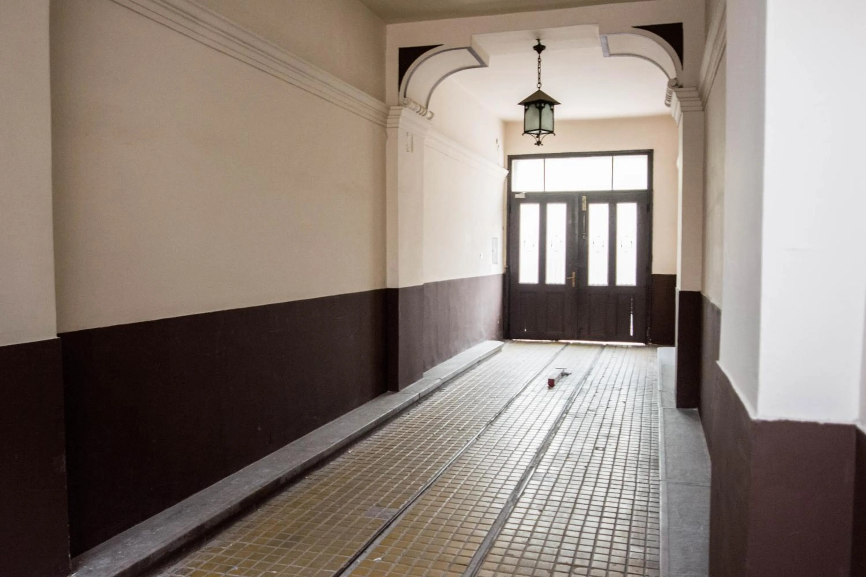 Property building in King's Street Apartments