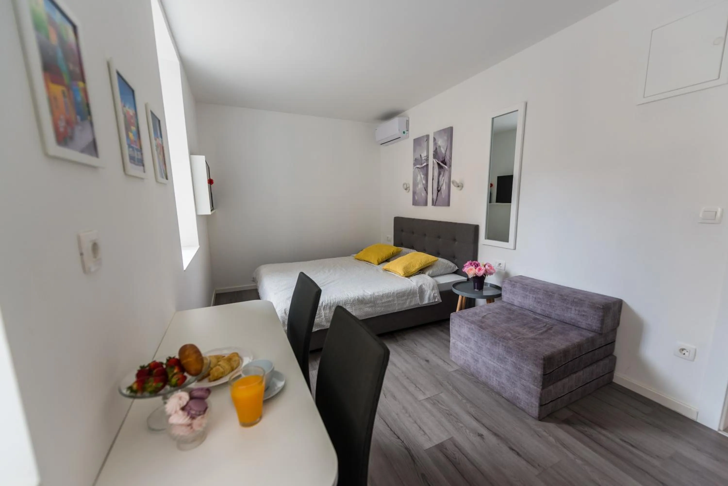 Bed in King's Street Apartments