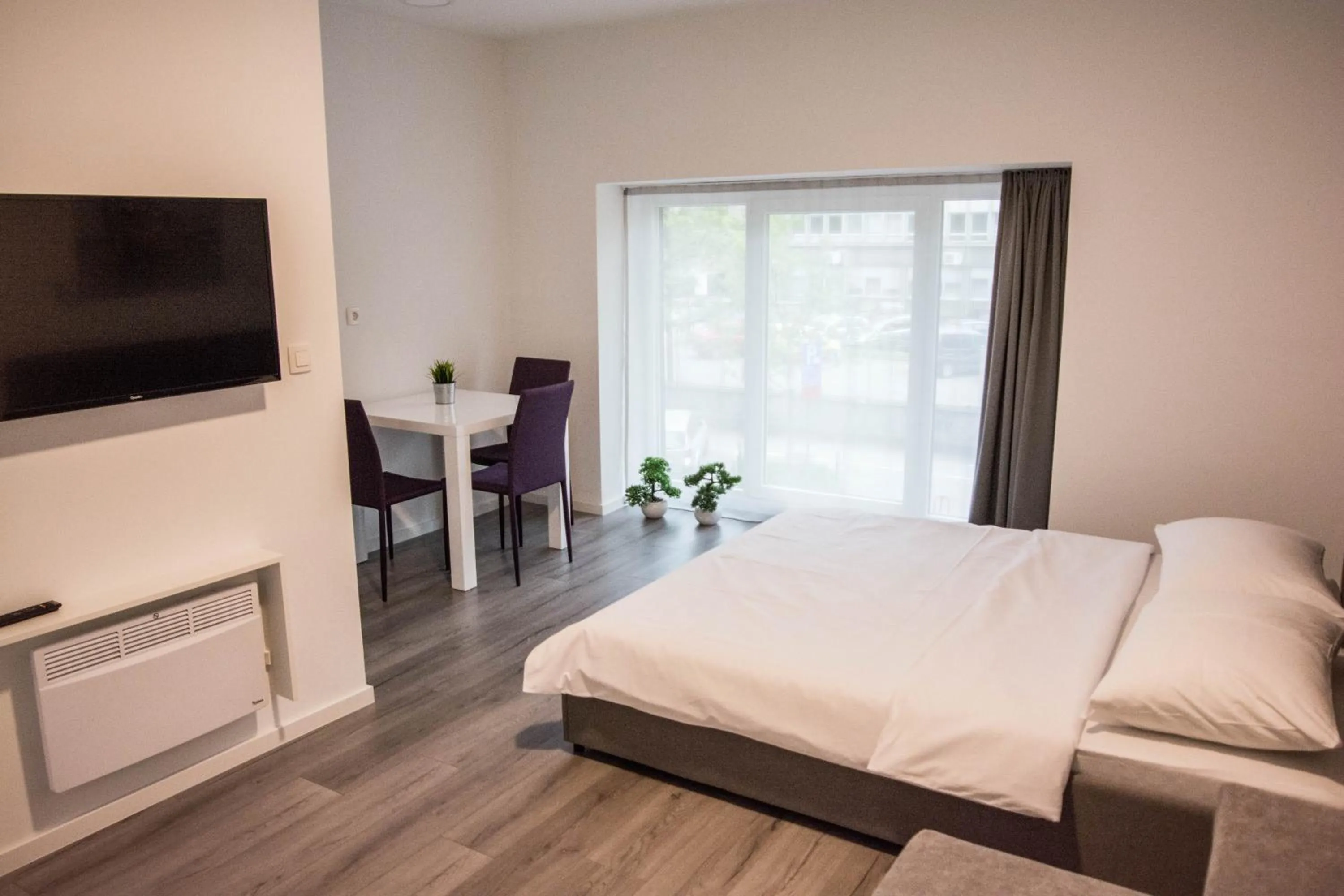 Bed in King's Street Apartments