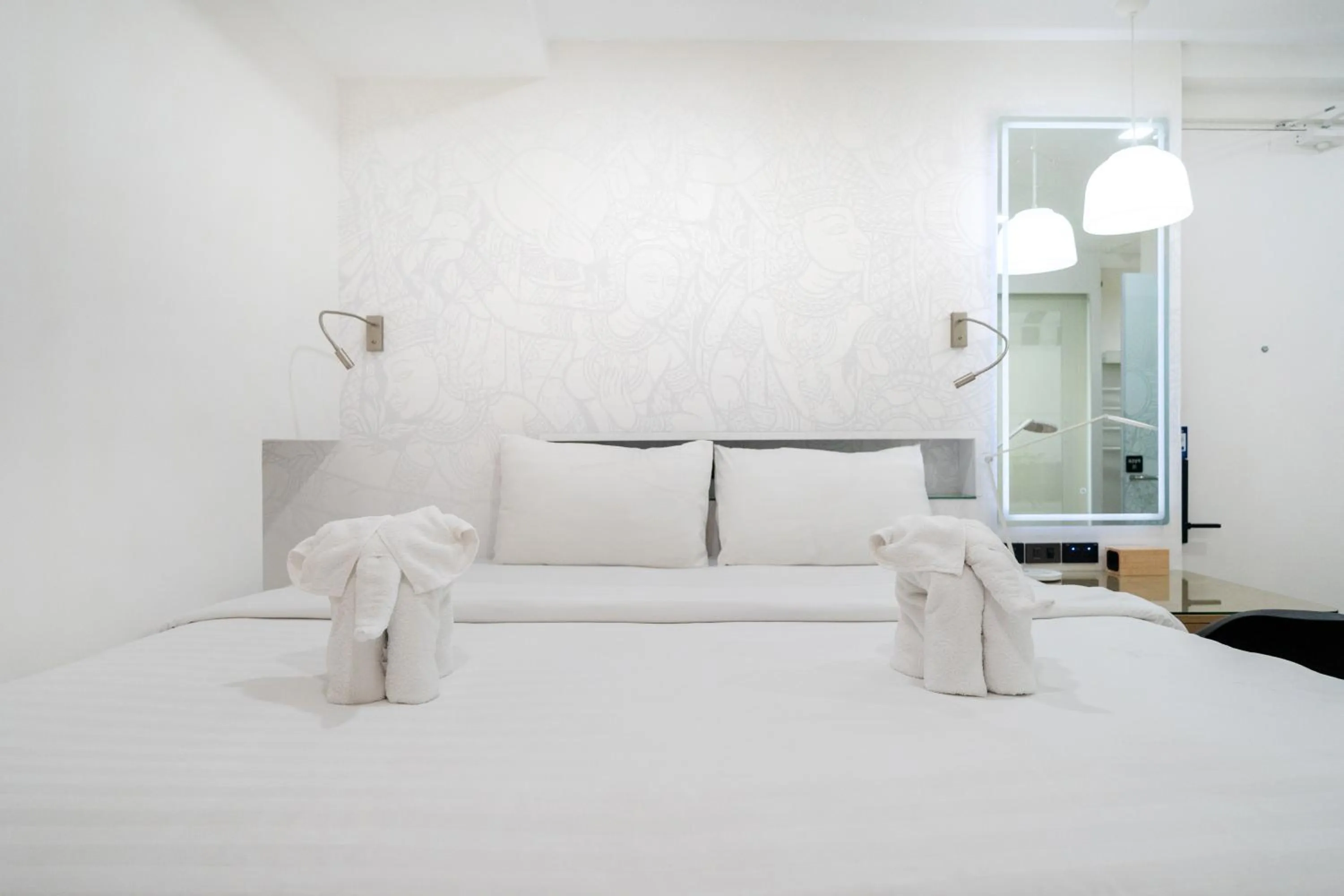 Bed in The Color Kata