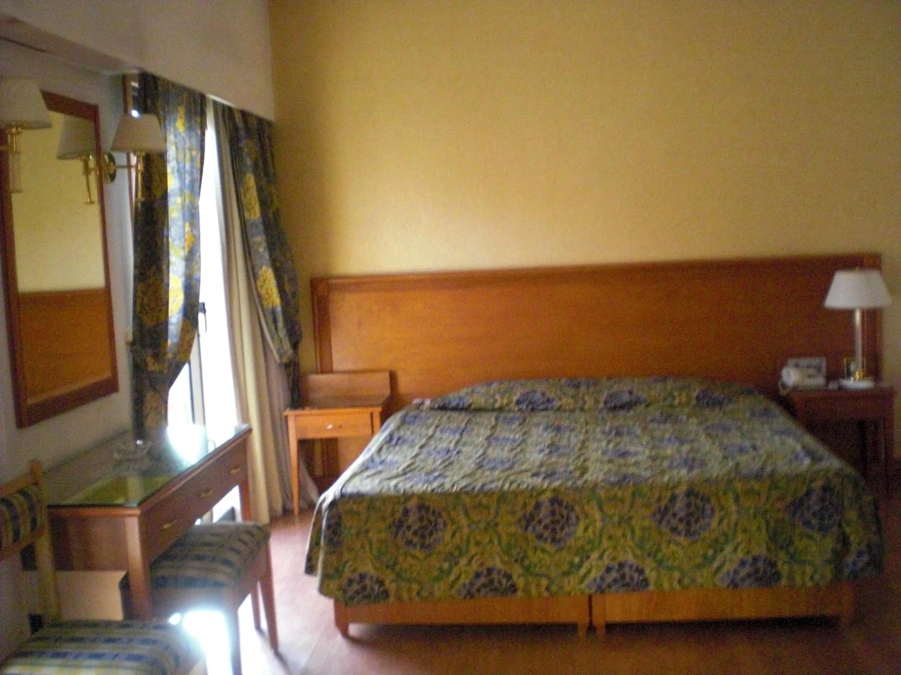 Bed in Philippe Luxor Hotel