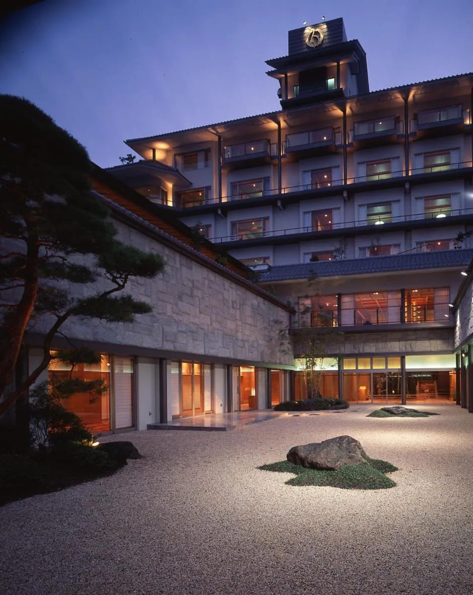 Hotel Saginoyu