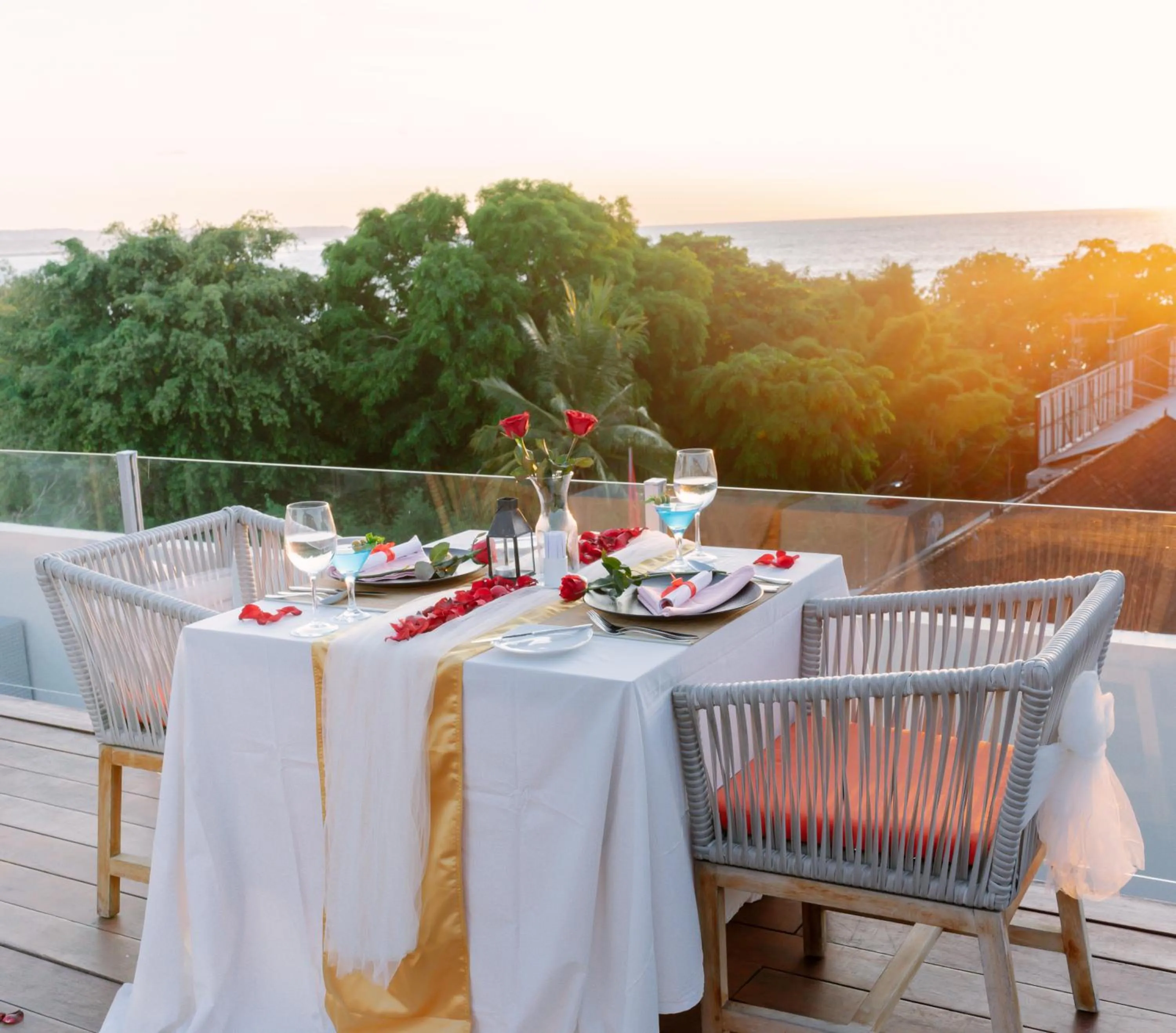 Restaurant/places to eat in Kuta Beach Hotel