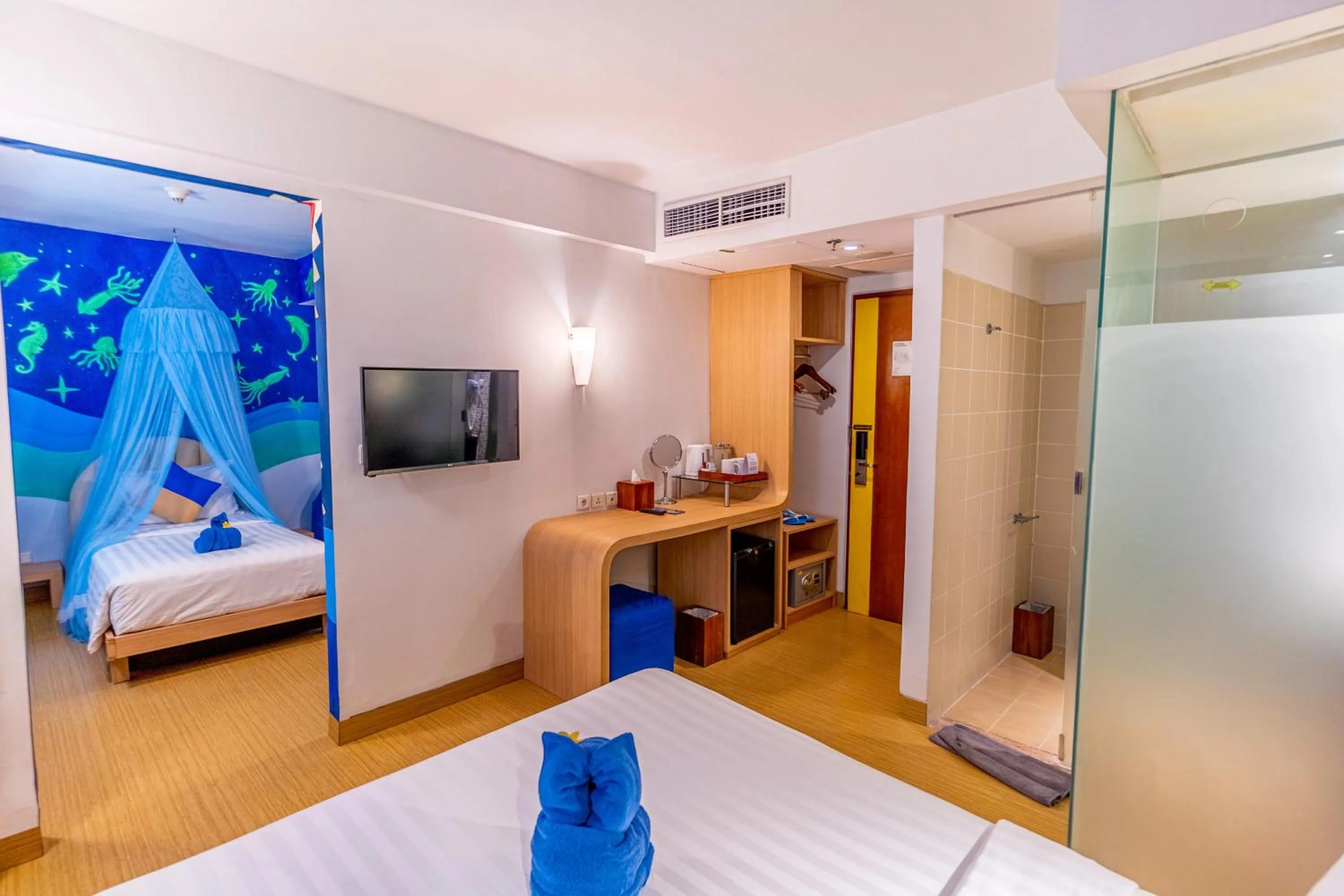 Bedroom, Bed in Kuta Beach Hotel