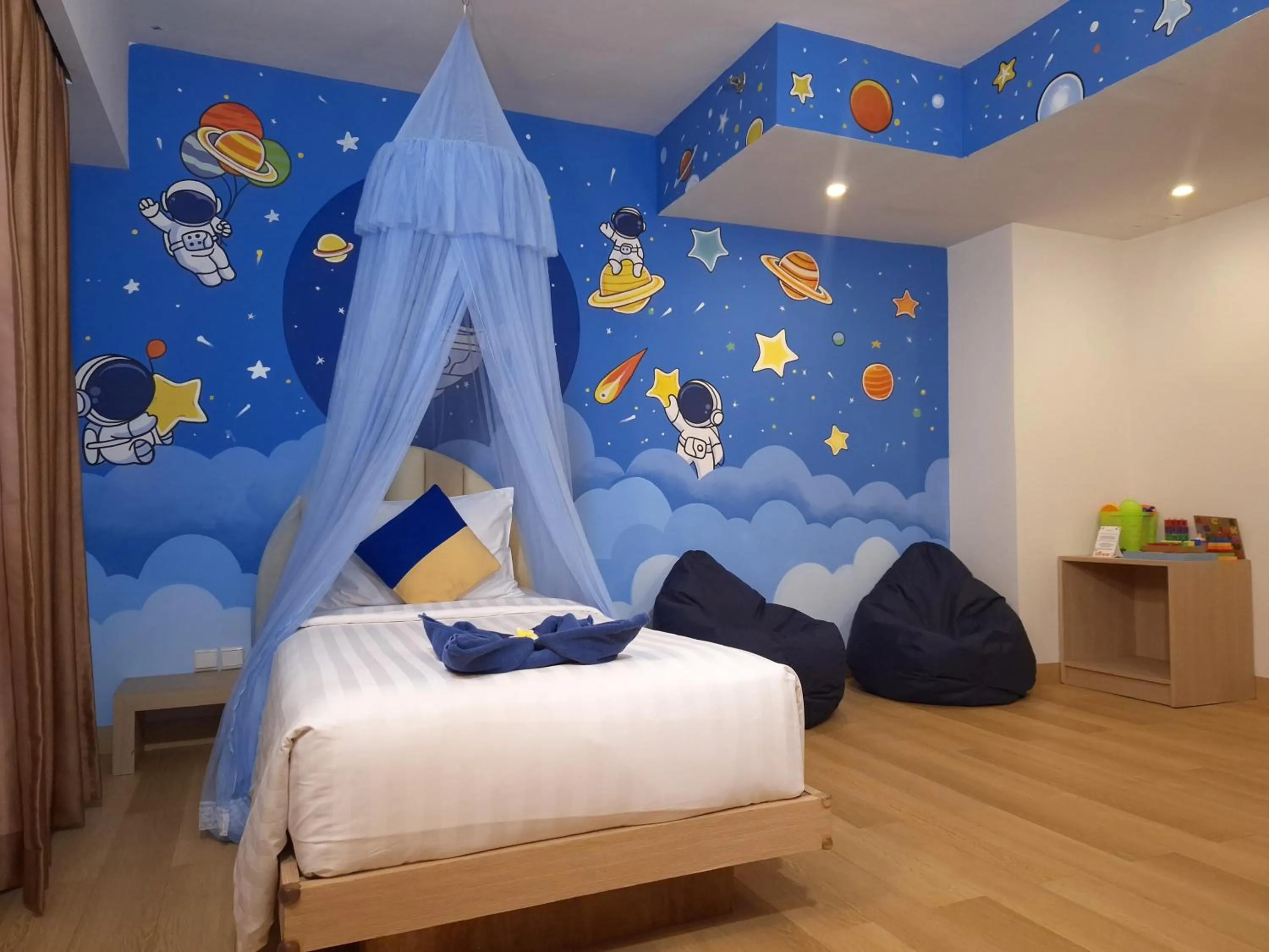 Bed in Kuta Beach Hotel