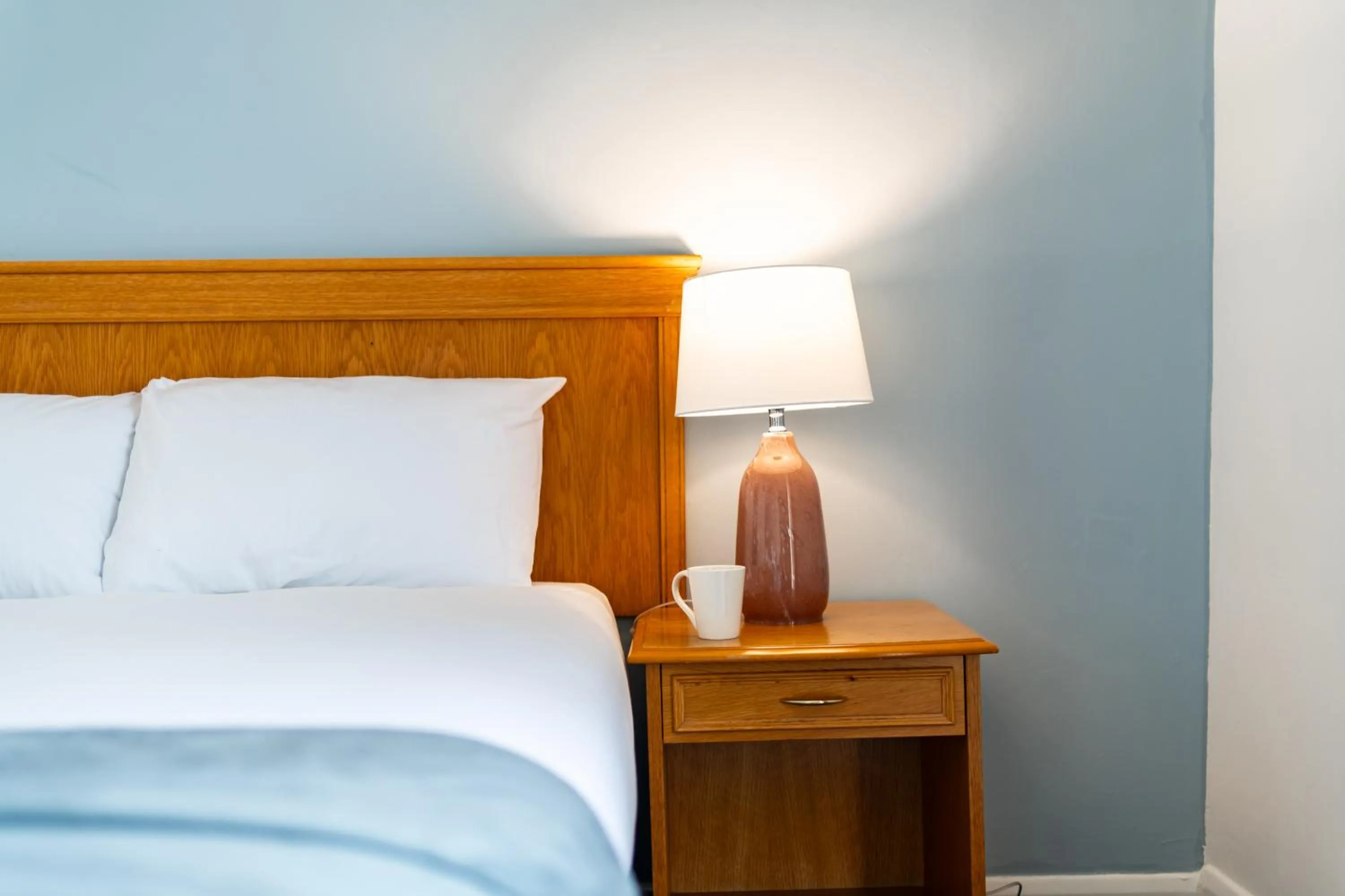 Bed in The Southcliff Hotel