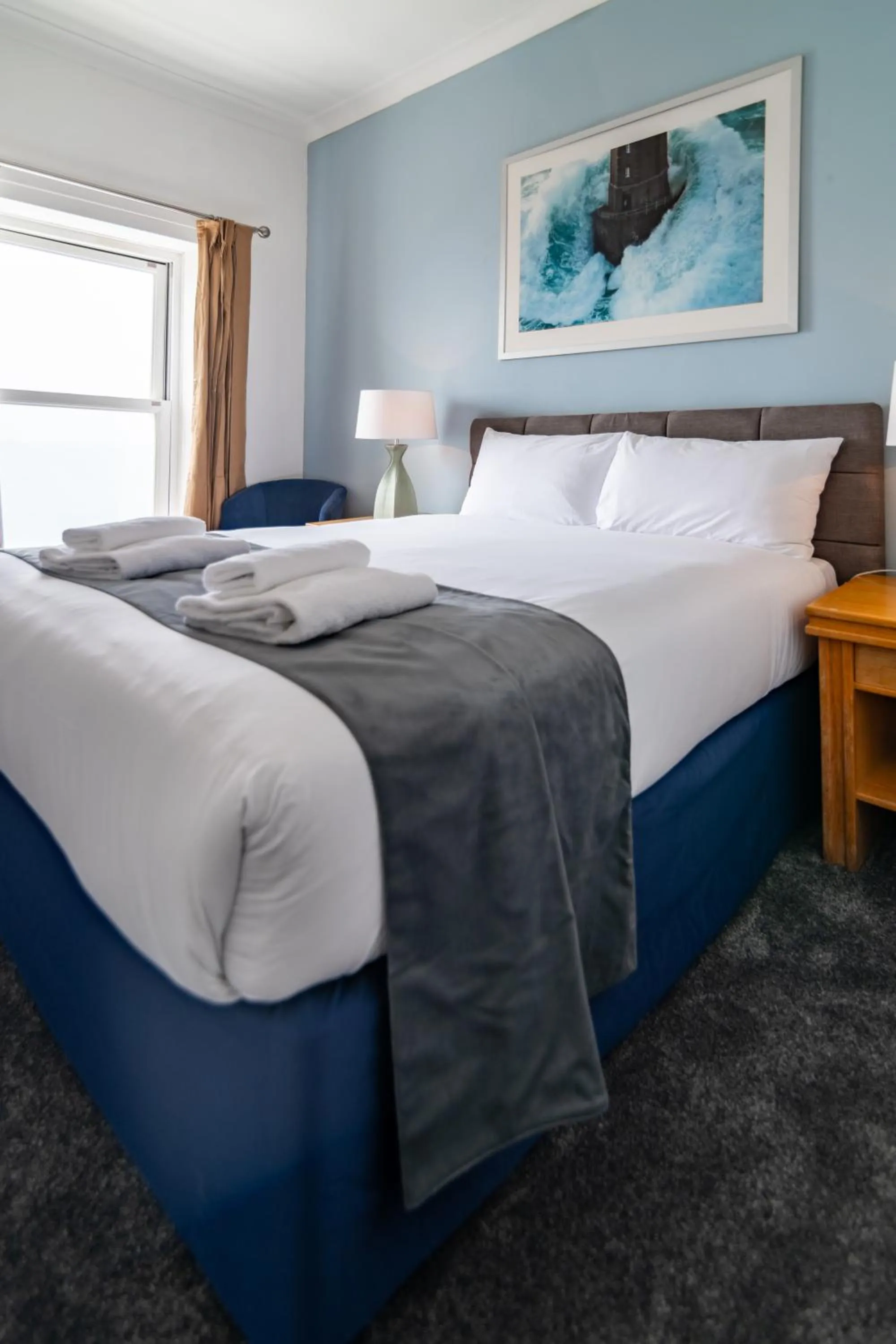 Bedroom, Bed in The Southcliff Hotel