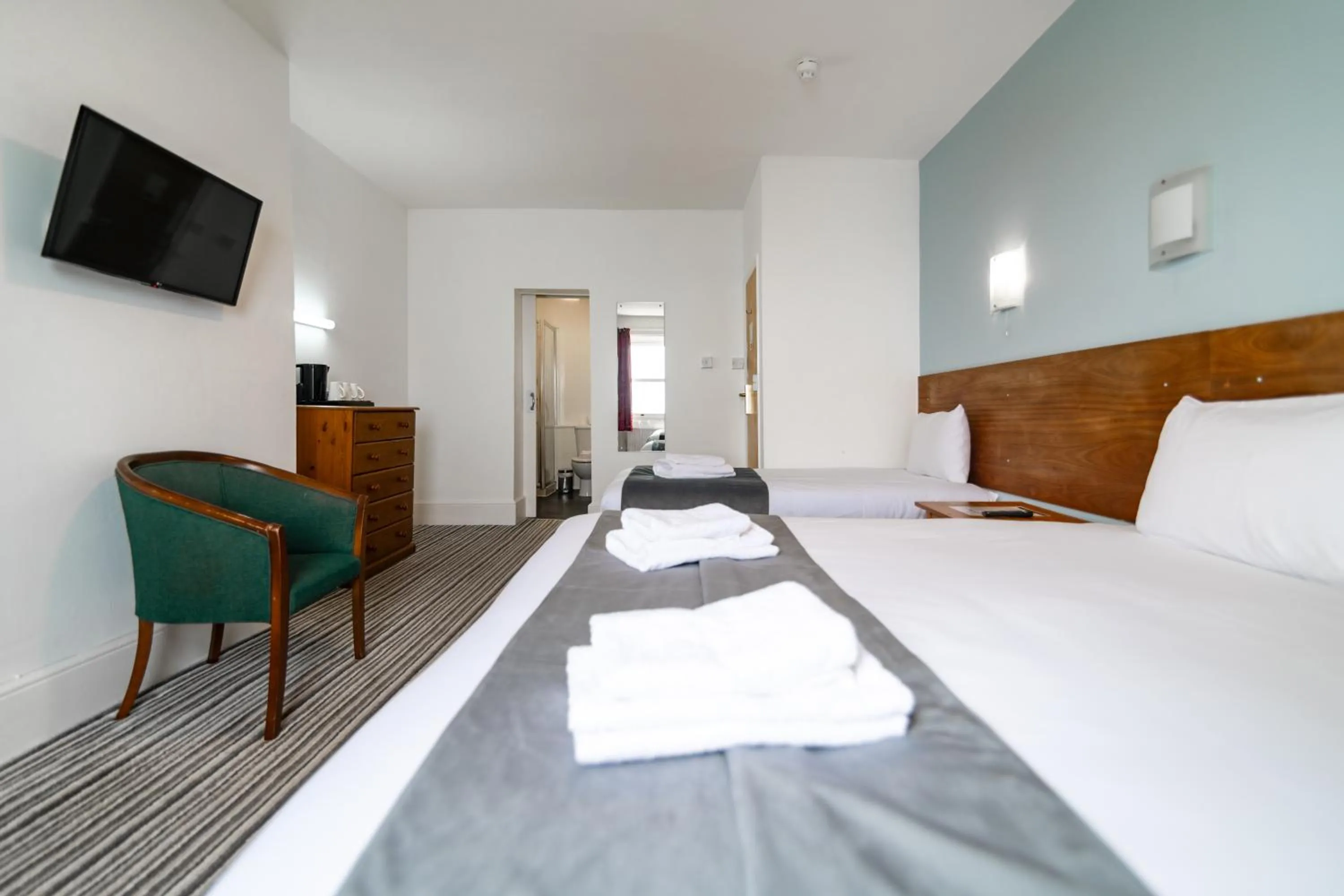 Bed in The Southcliff Hotel