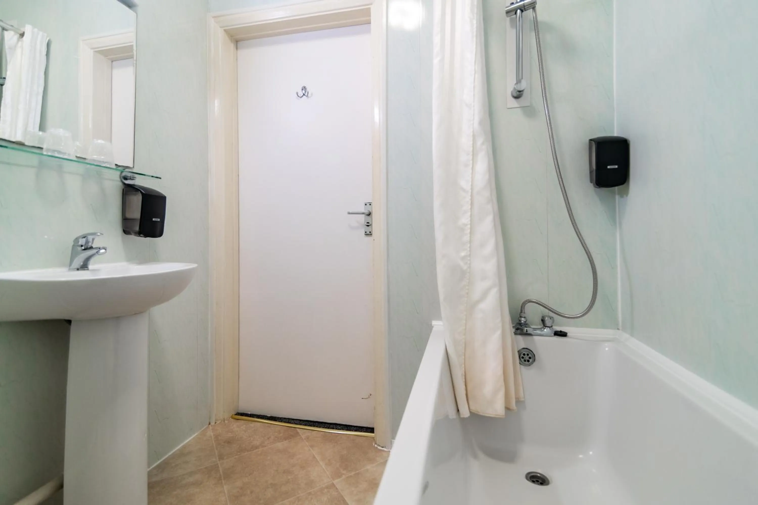 Bathroom in The Southcliff Hotel