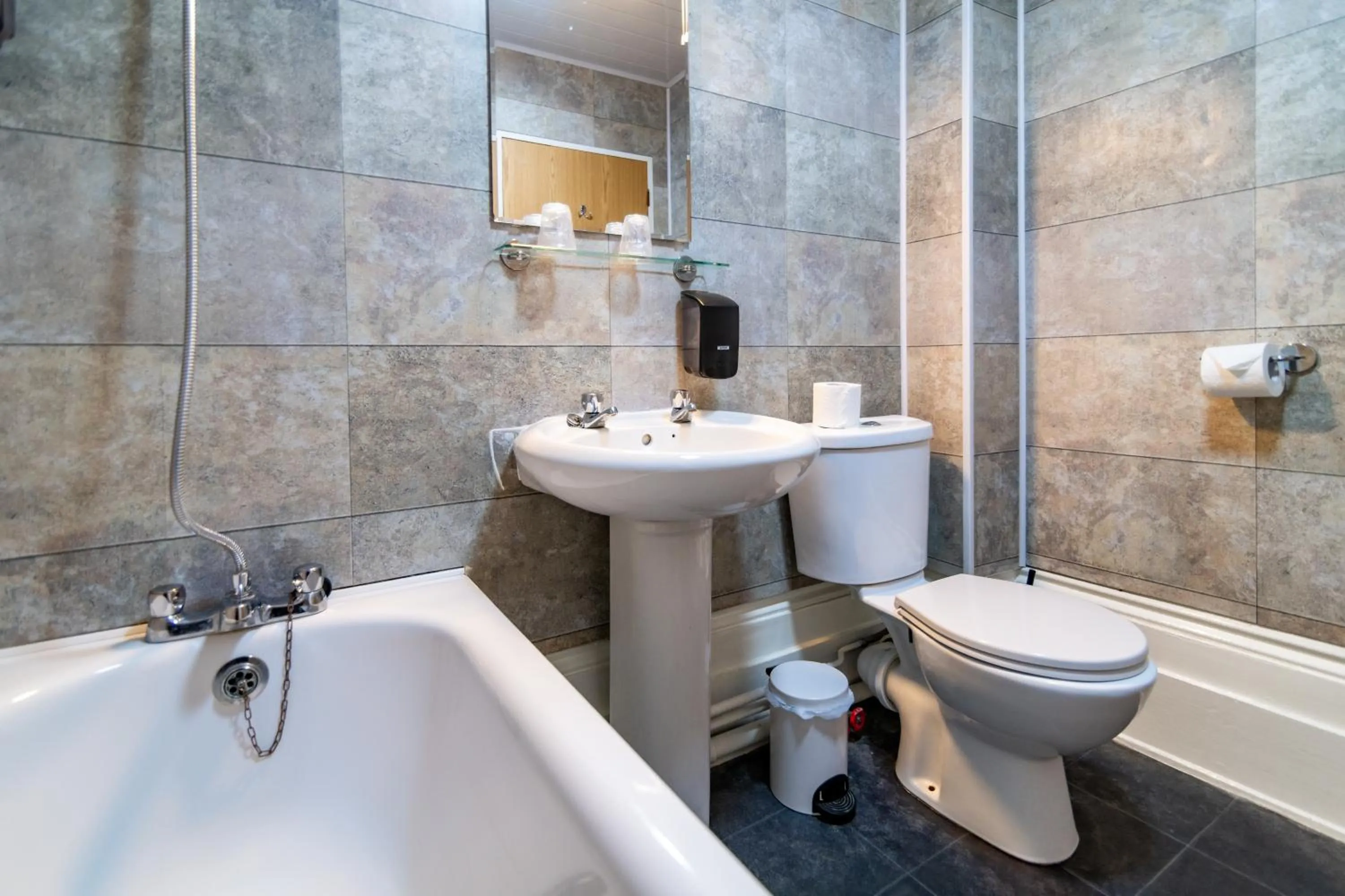 Bathroom in The Southcliff Hotel