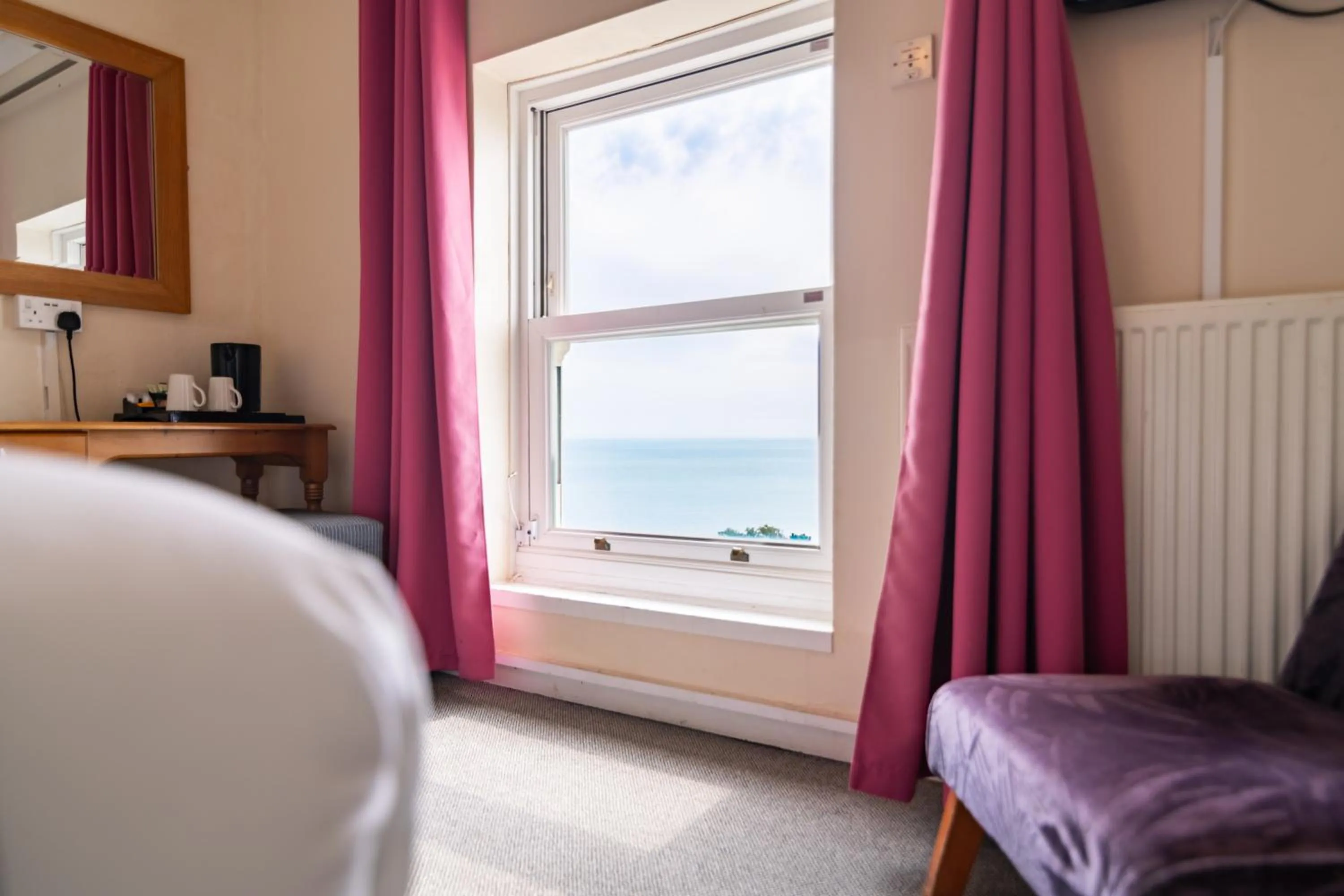 Sea view, Bed in The Southcliff Hotel
