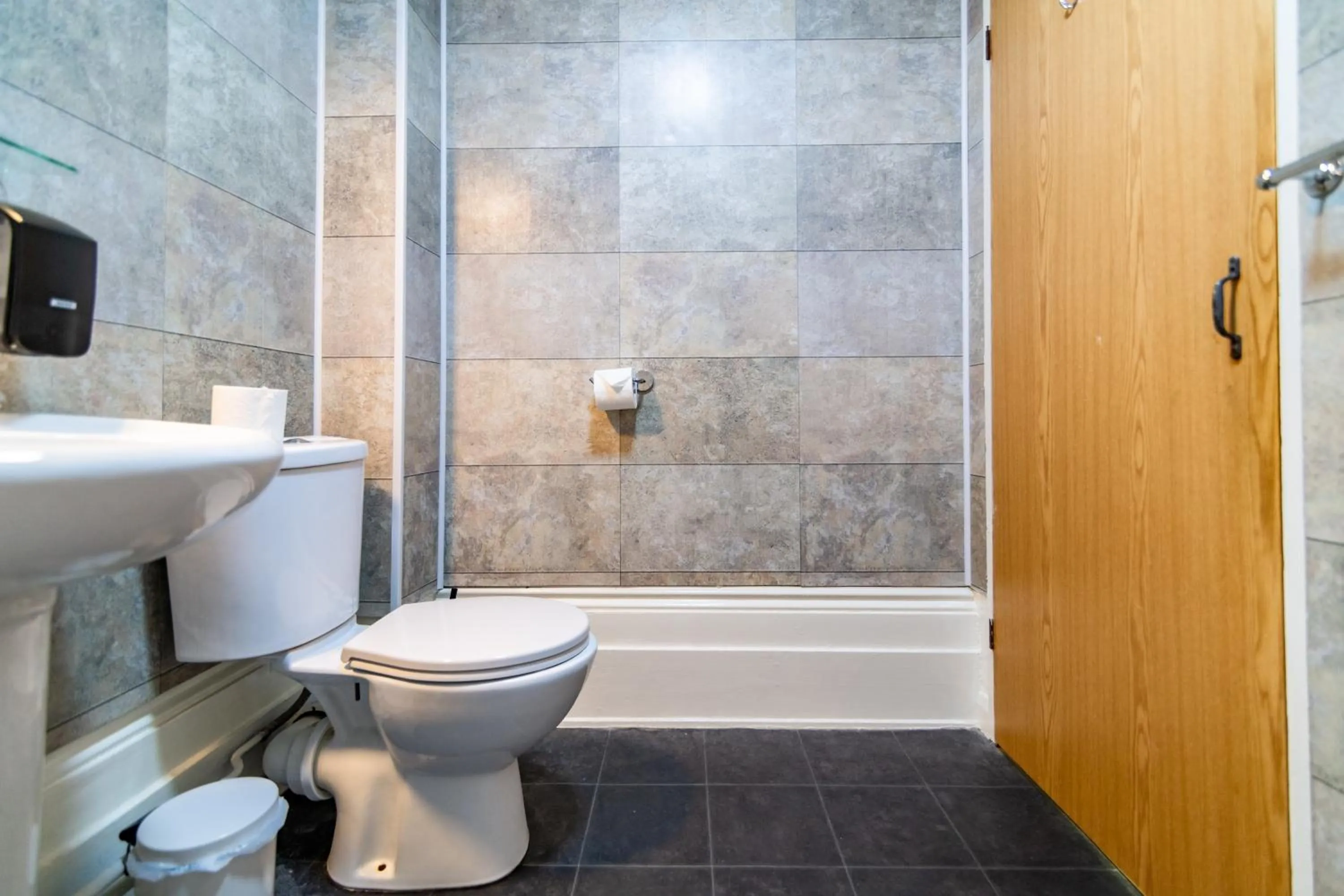 Bathroom in The Southcliff Hotel