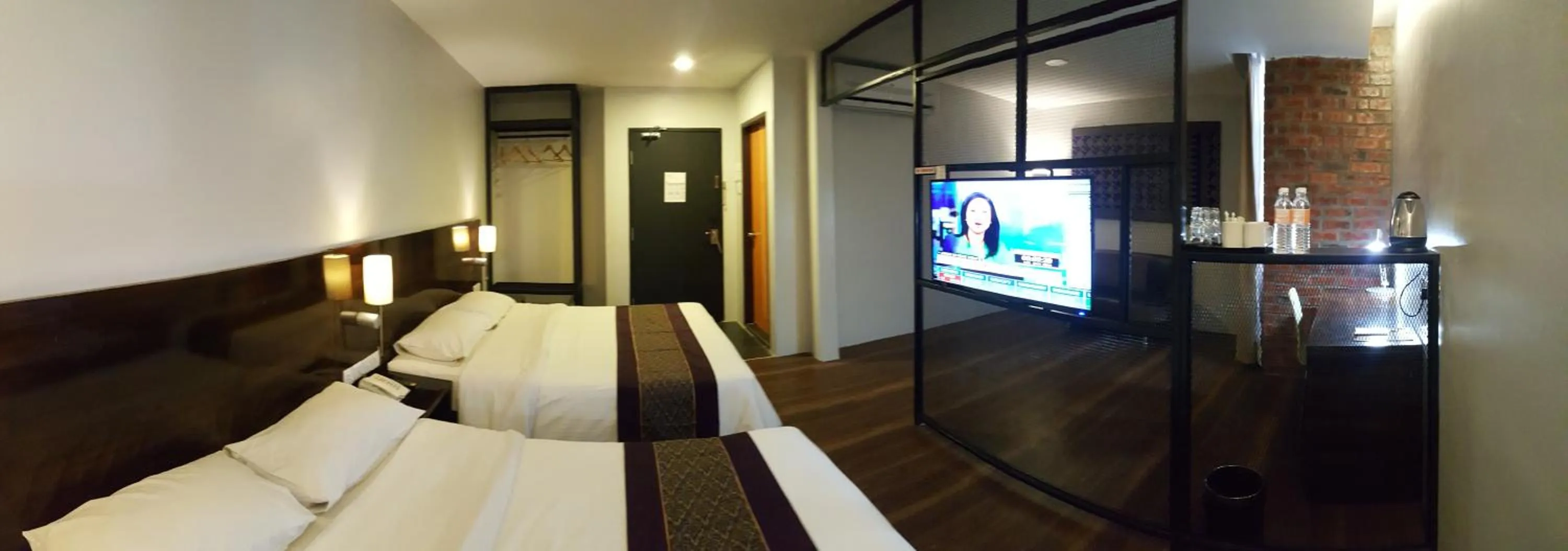 Bed in Super 8 Hotel @ Georgetown