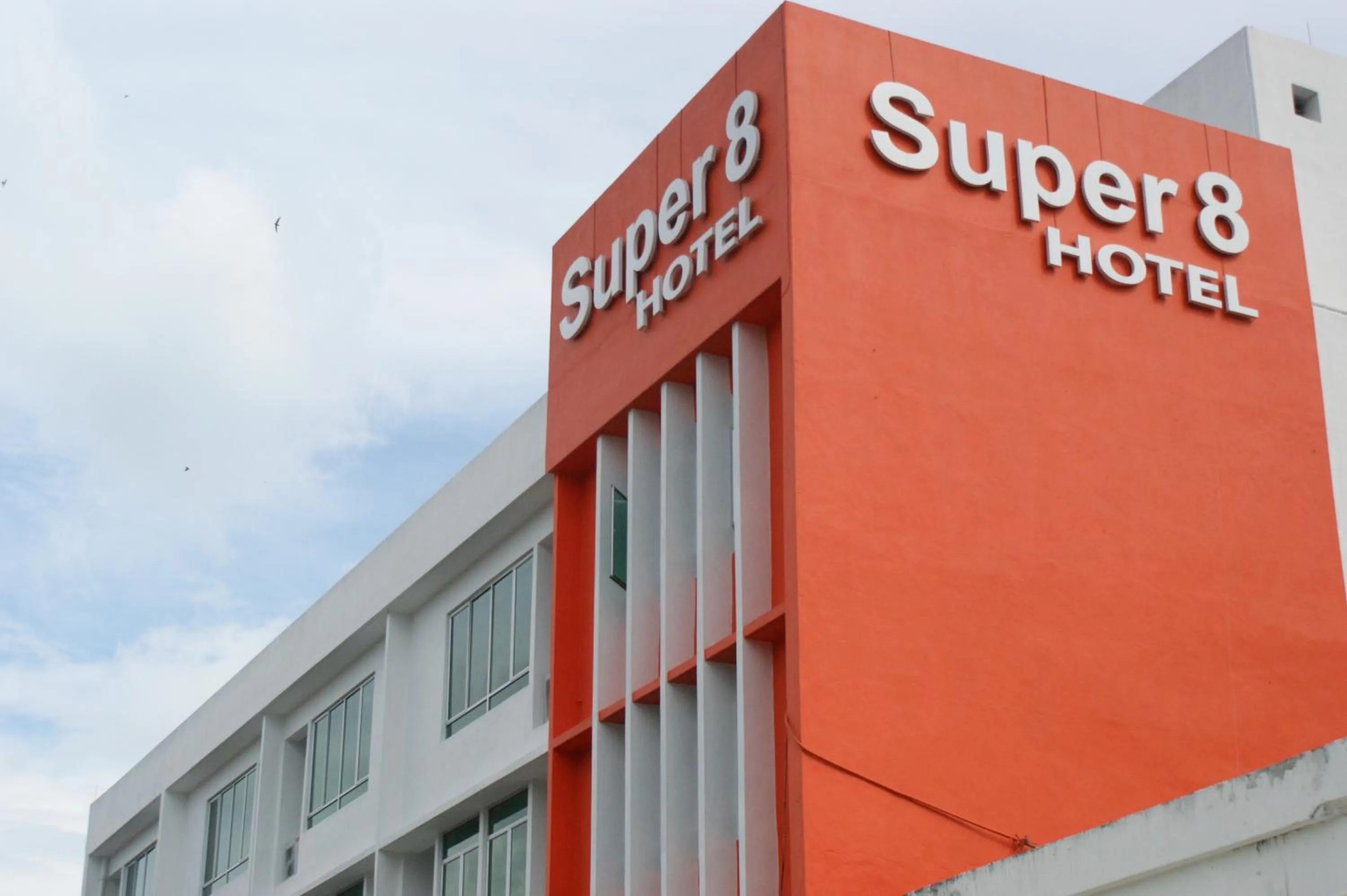 Property building in Super 8 Hotel @ Georgetown