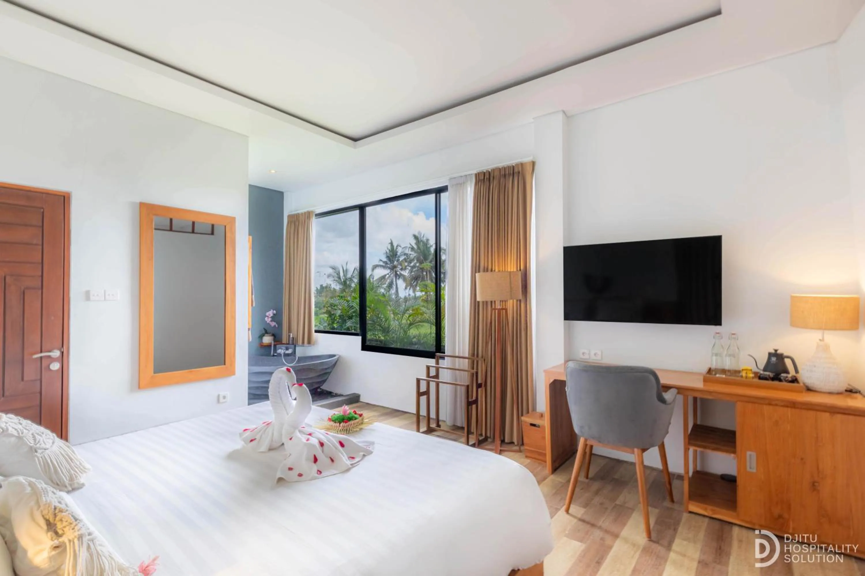 Panoramic Deluxe Room - 1st Floor in Green Sala Villa