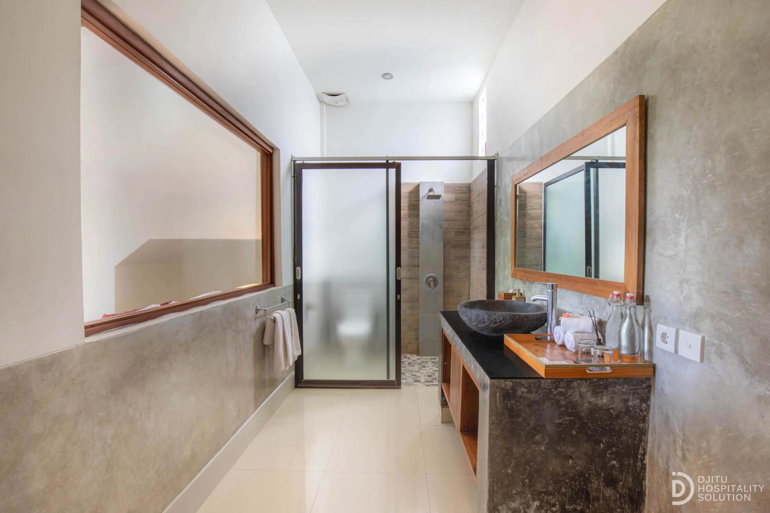 Shower in Green Sala Villa