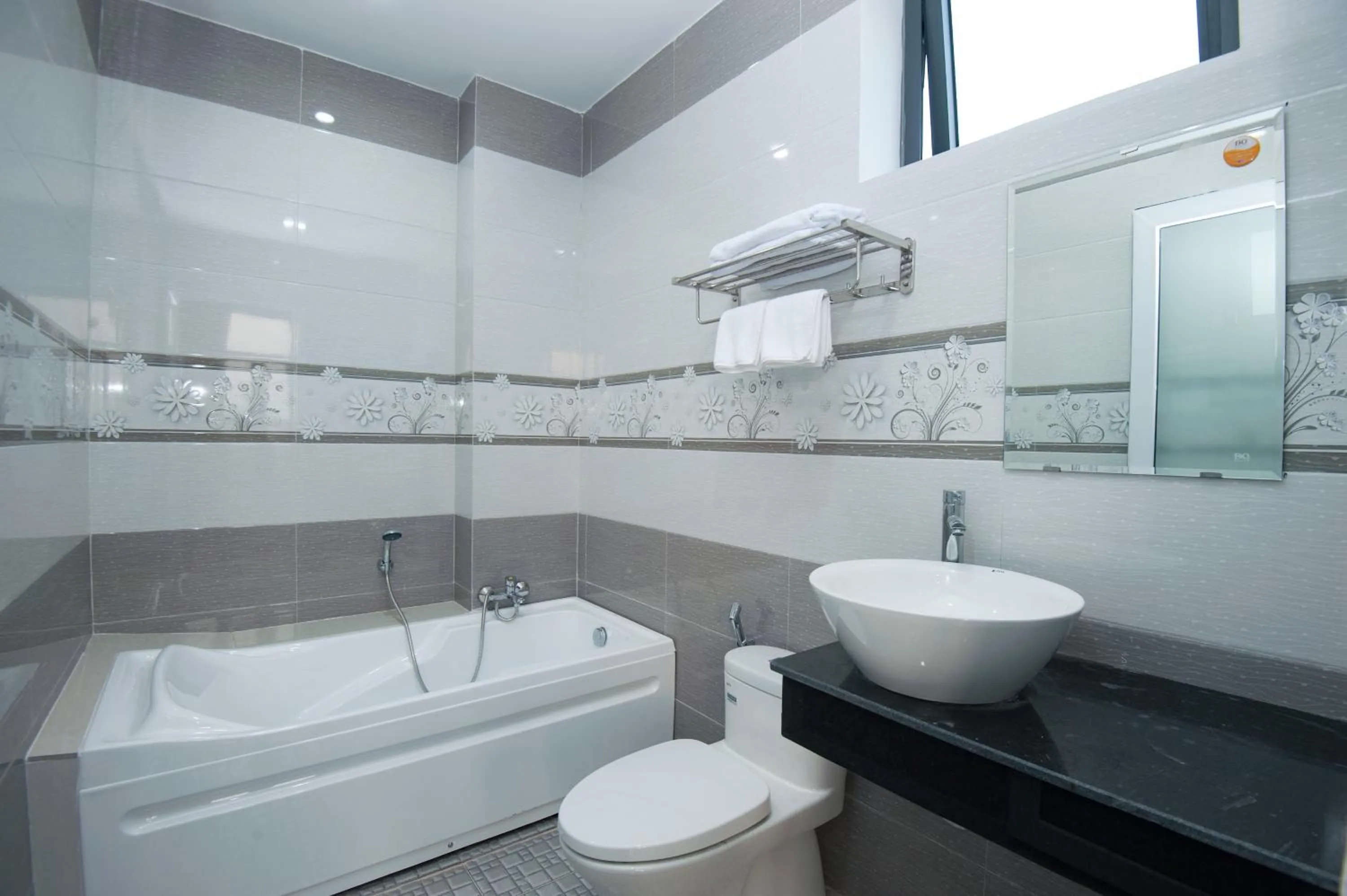 Bathroom in An Bang Golden Beach Villa
