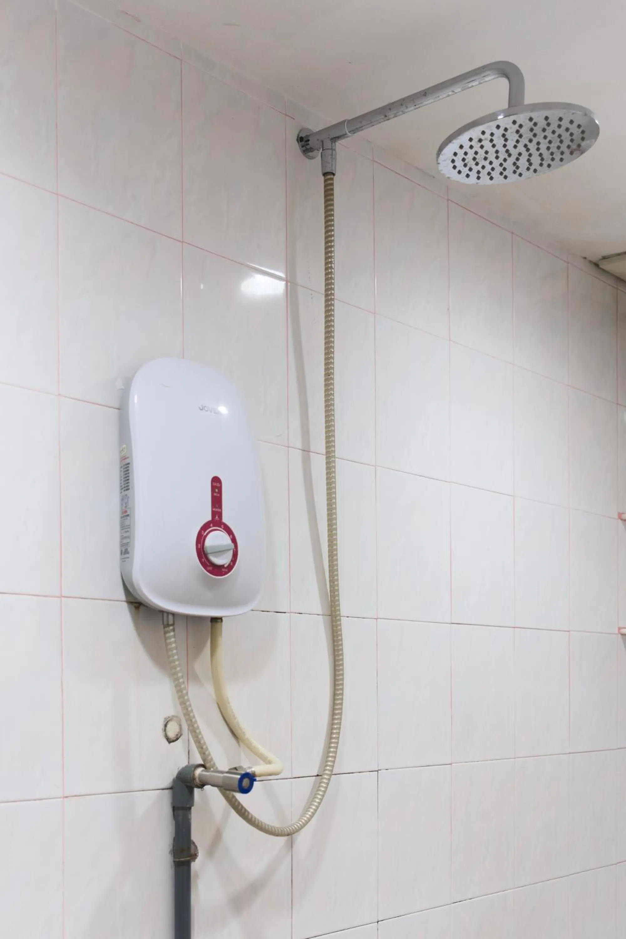 Shower in T Hotel Tandop