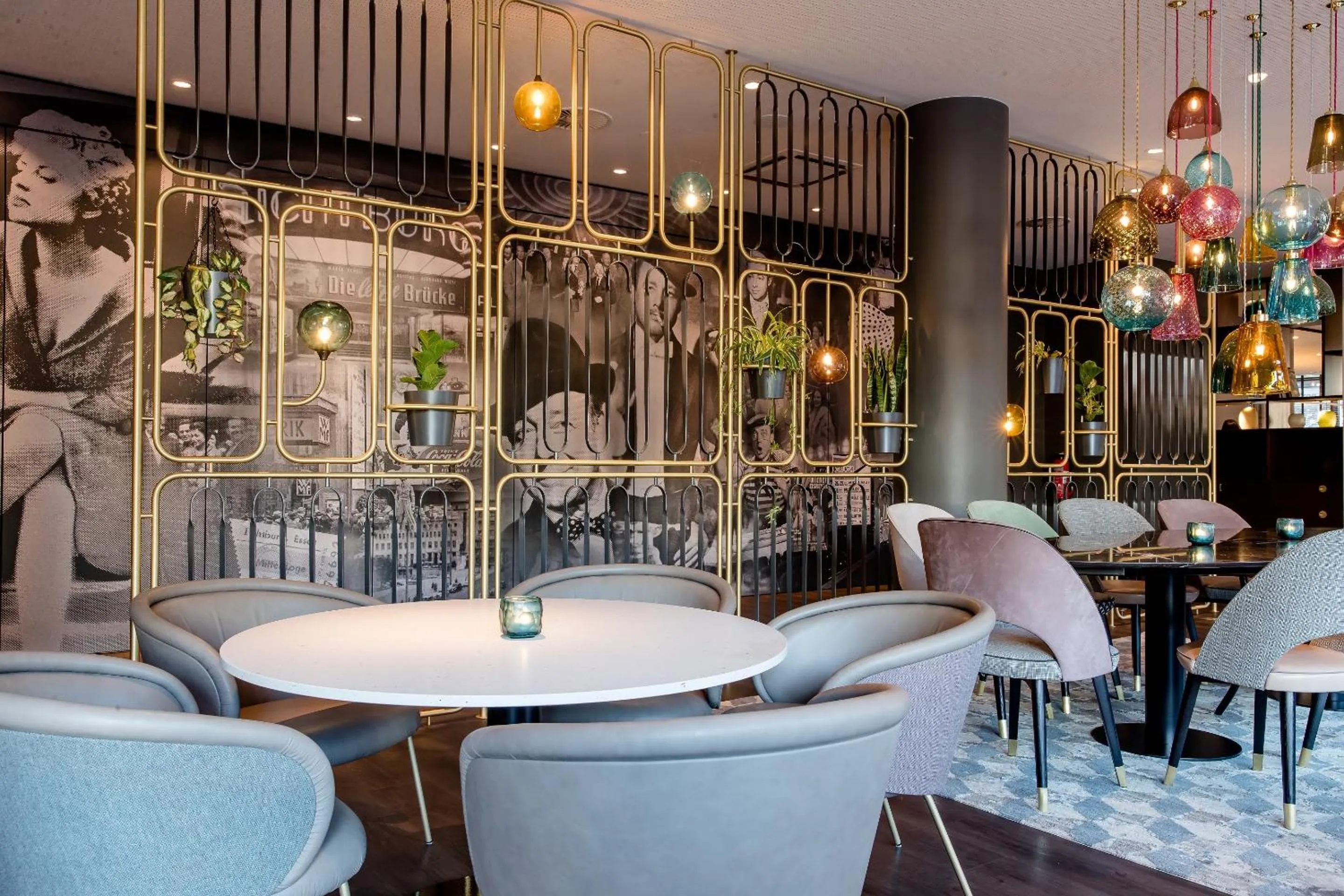 Lounge or bar in Motel One Essen