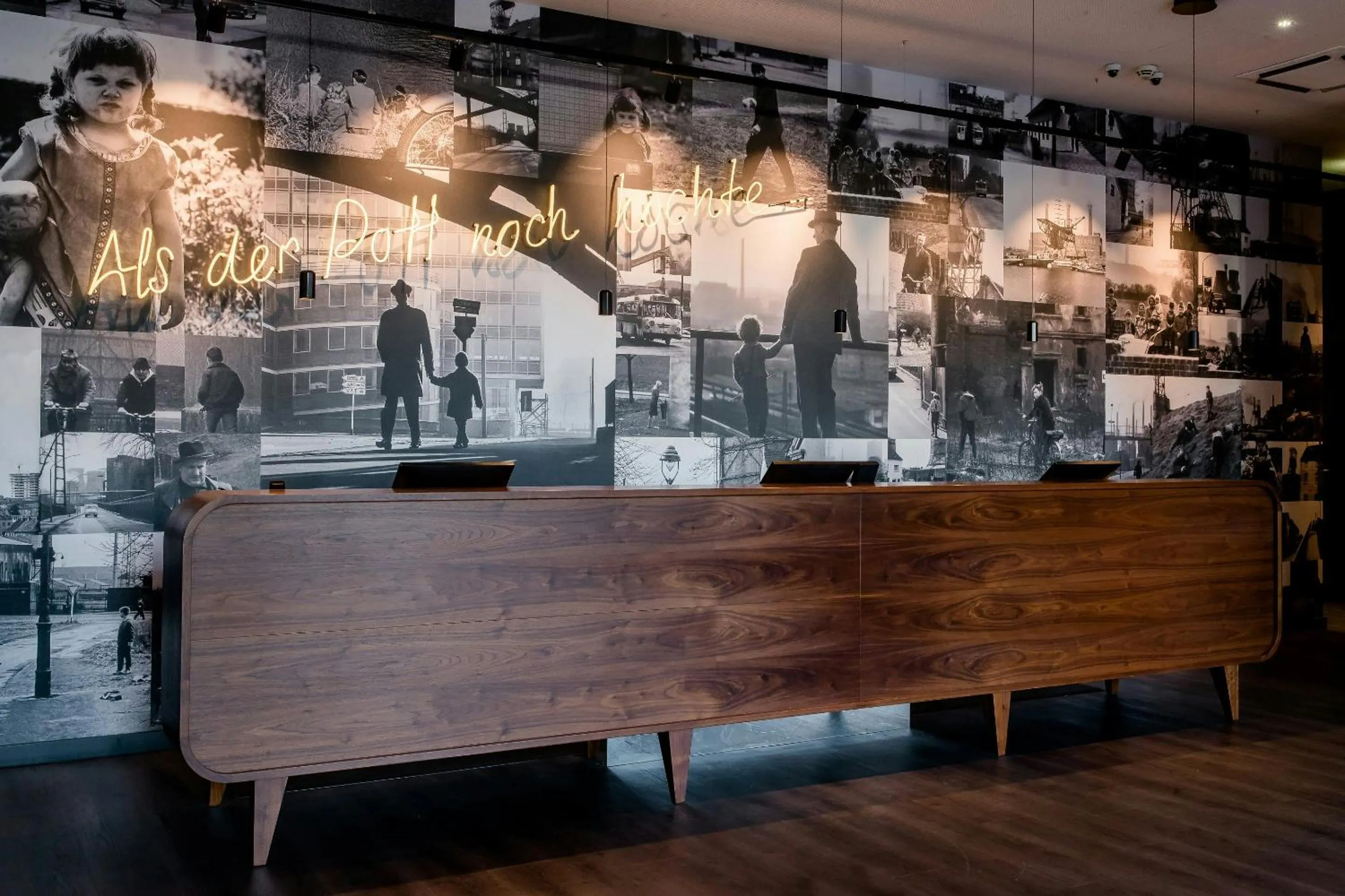 Lobby or reception in Motel One Essen