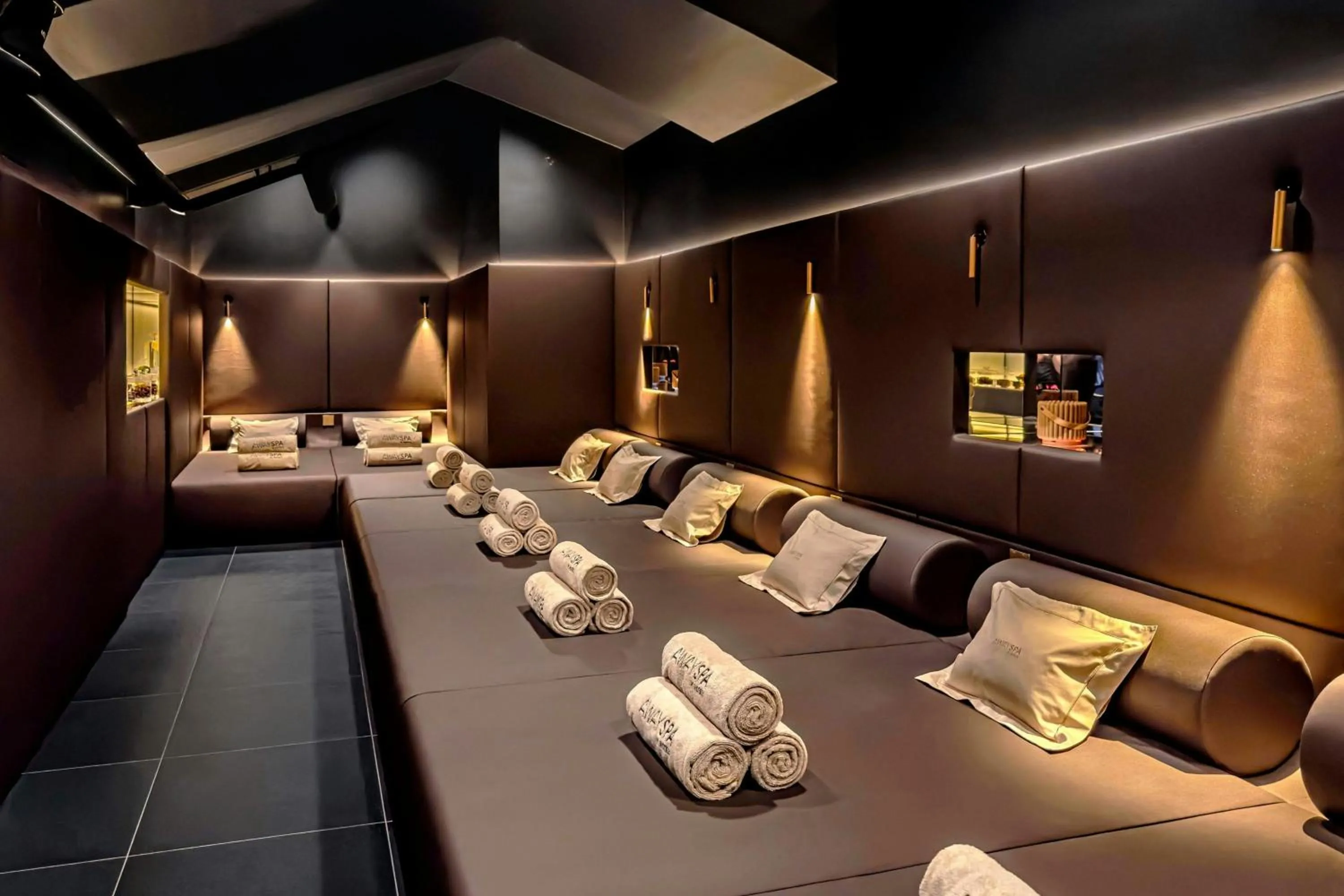 Spa and wellness centre/facilities in W Prague