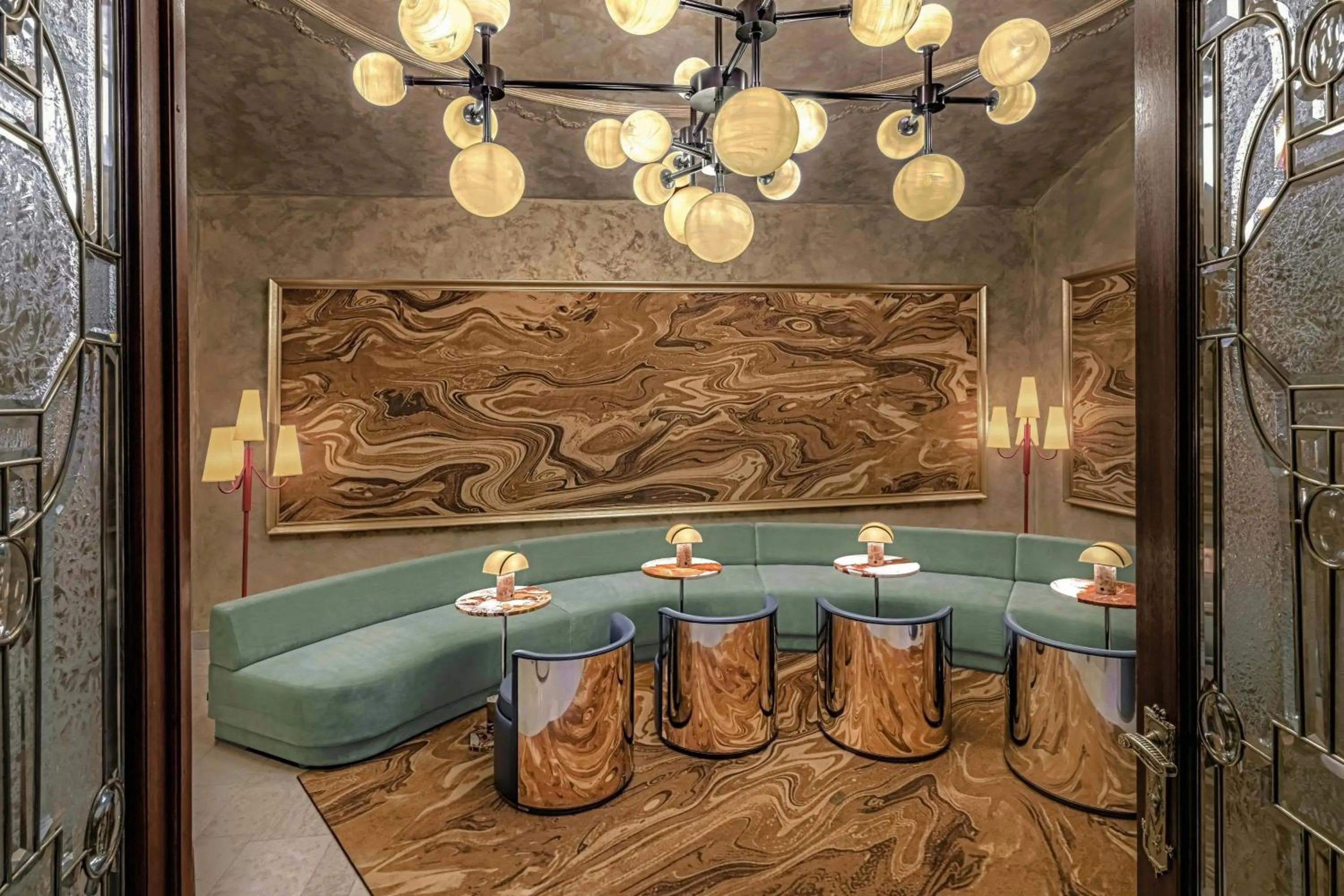 Restaurant/places to eat in W Prague