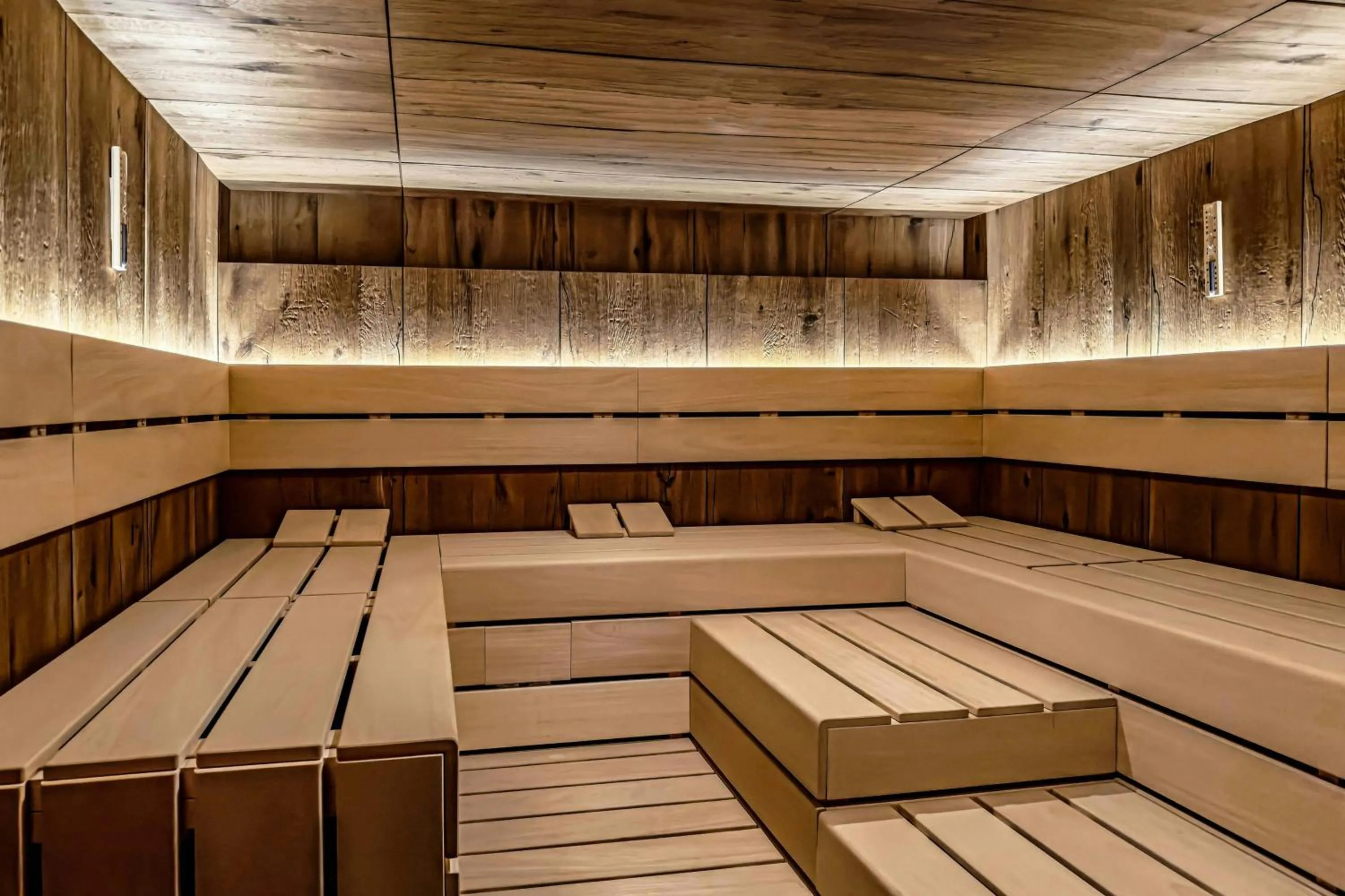 Spa and wellness centre/facilities in W Prague