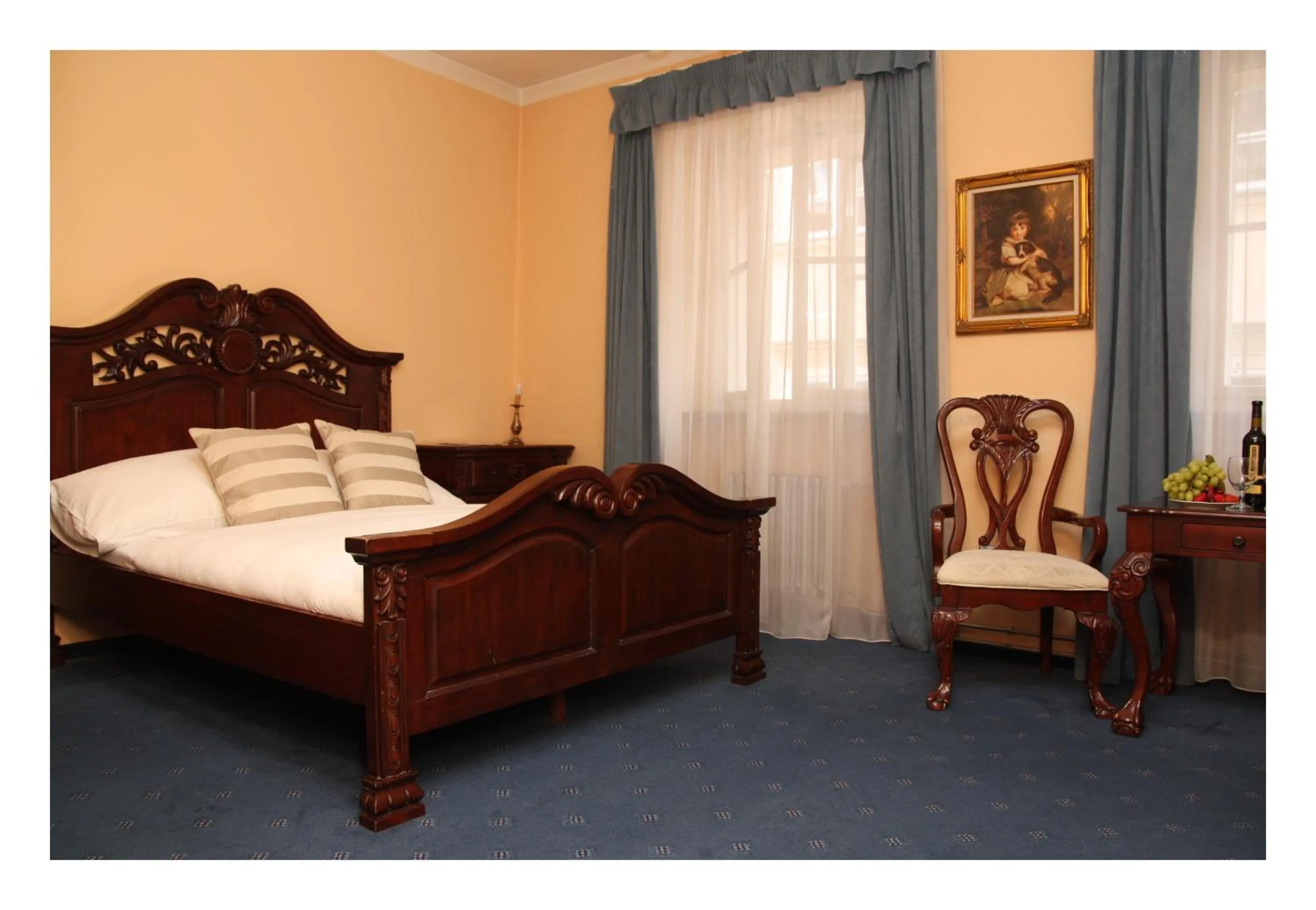 Photo of the whole room, Bed in Prague Golden Age