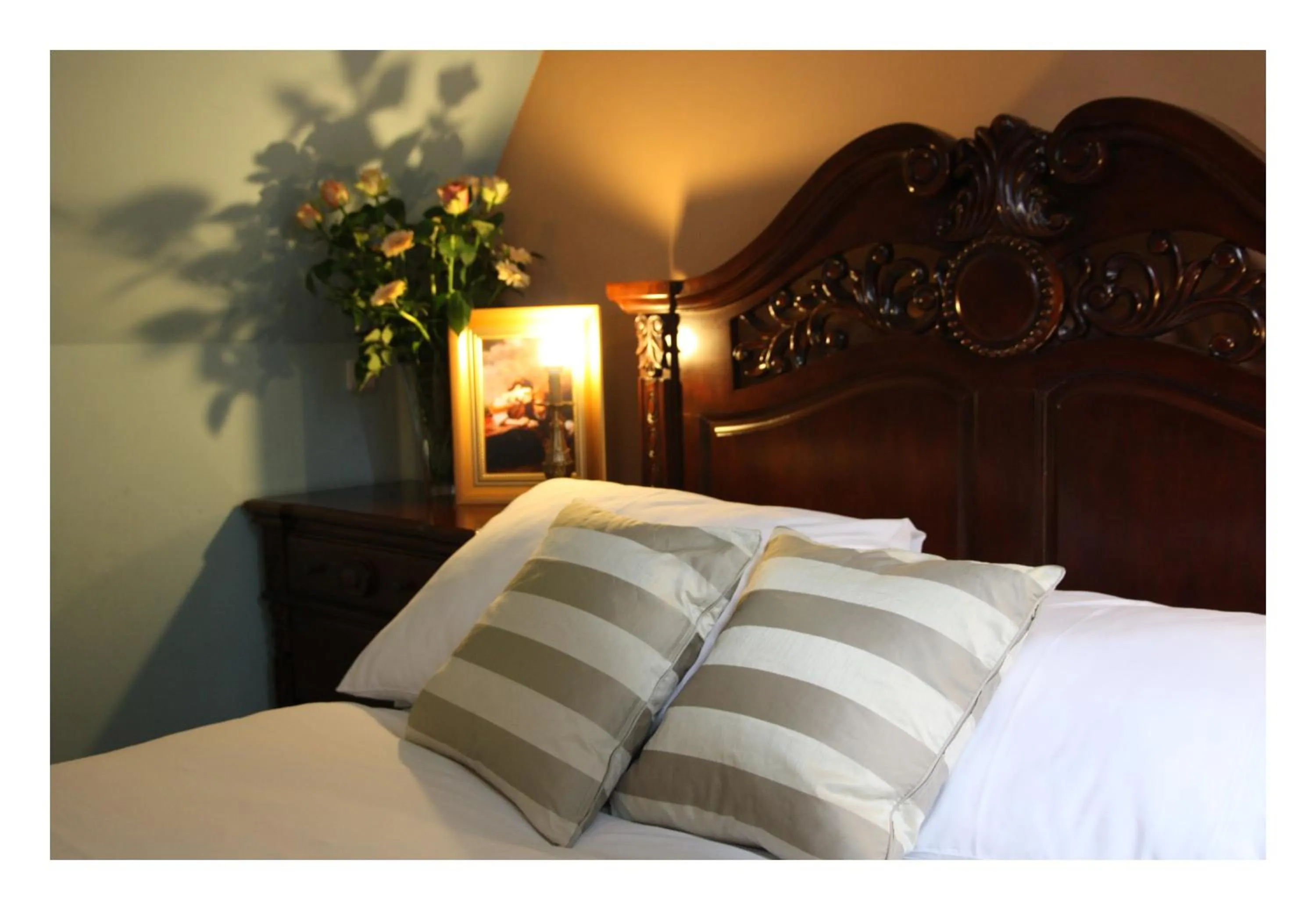 Bed in Prague Golden Age